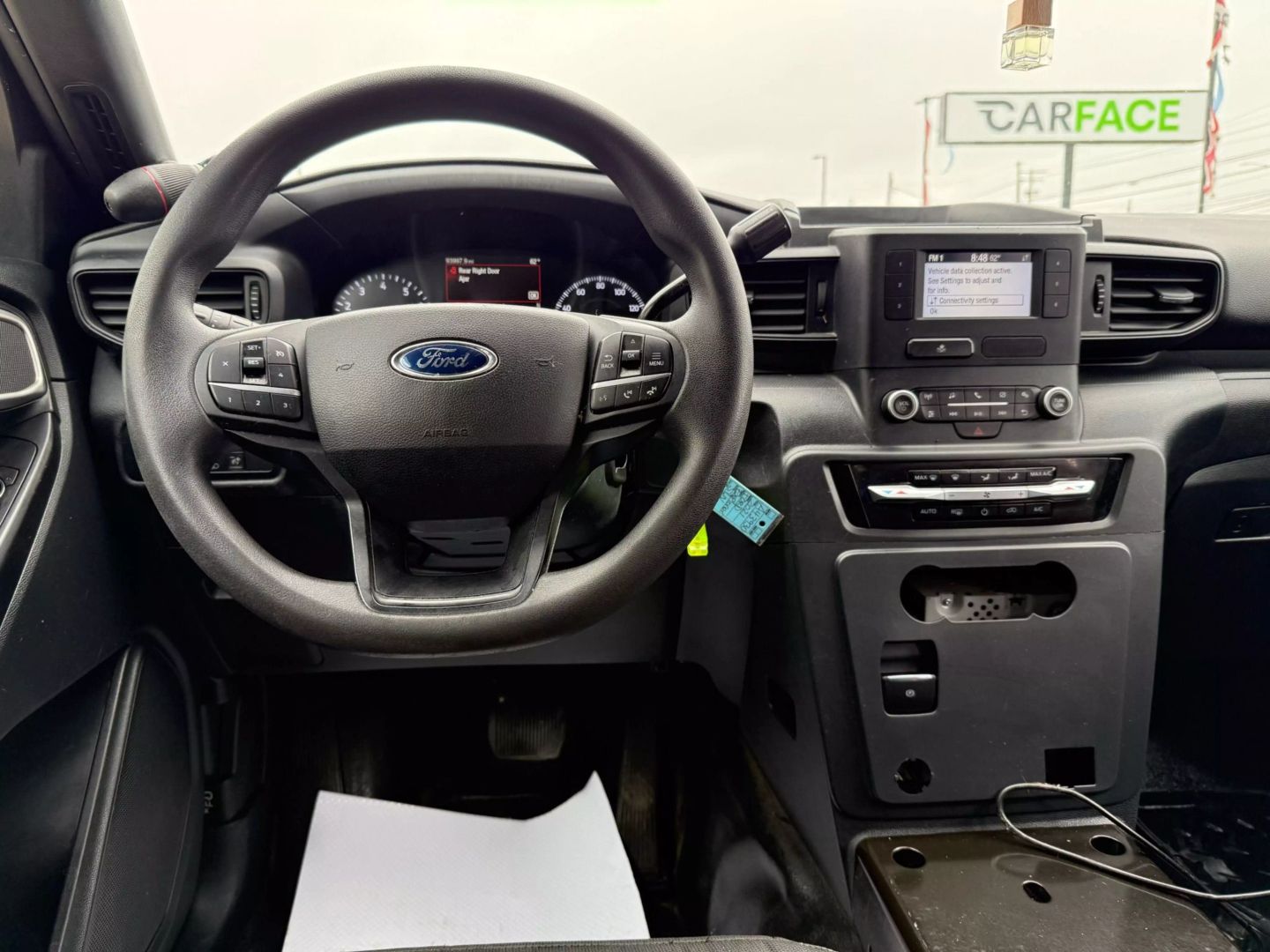 2021 Ford Explorer - Image 28