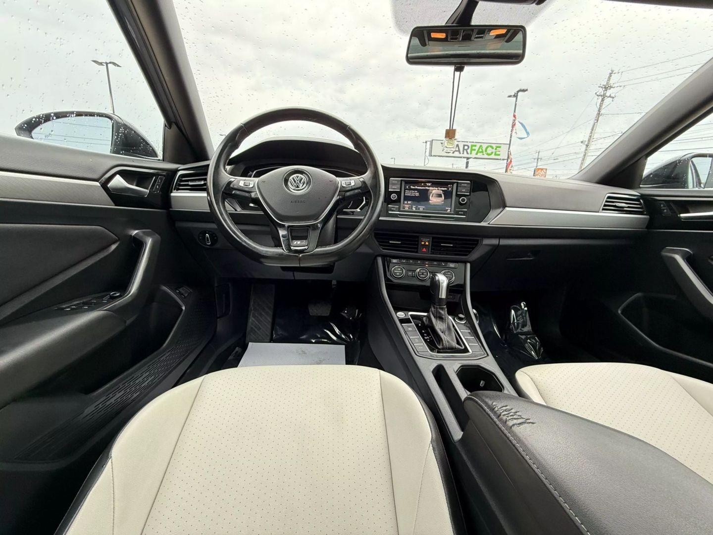 2021 Volkswagen Jetta - Image 24