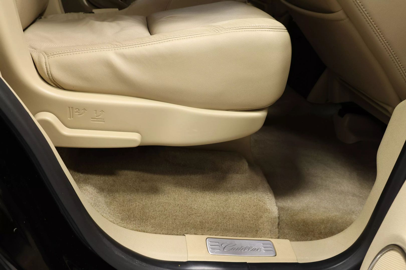 2012 Cadillac Escalade - Image 72