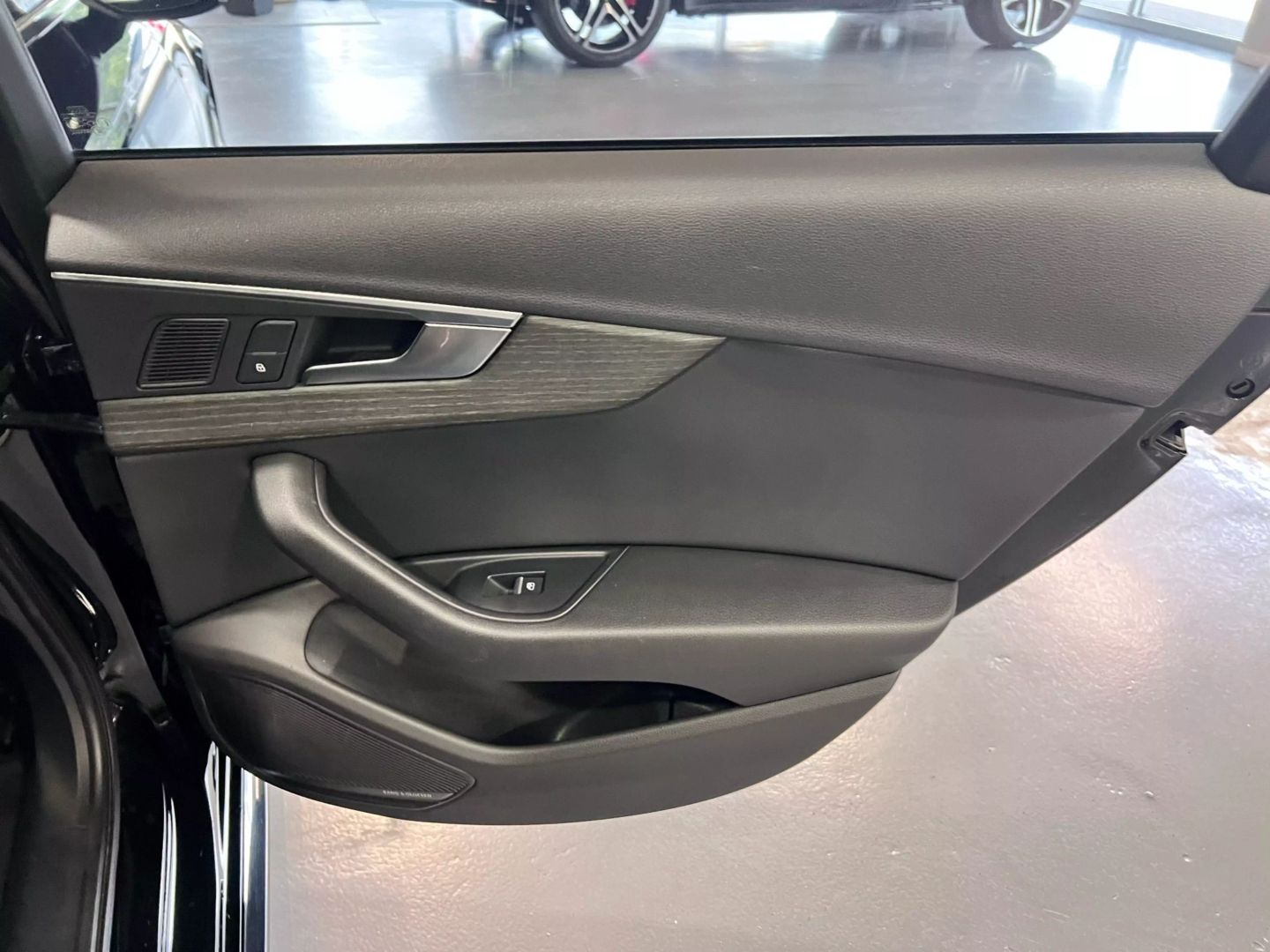 2018 Audi A4 Ultra Premium Plus Sedan 4d - Image 21