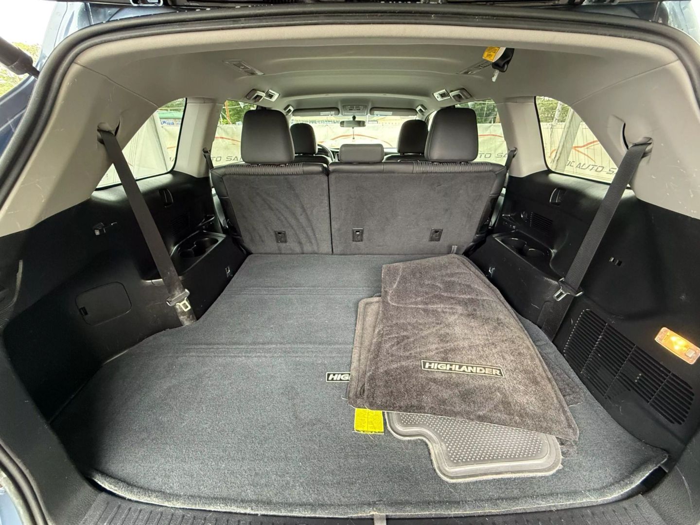 2015 Toyota Highlander - Image 20