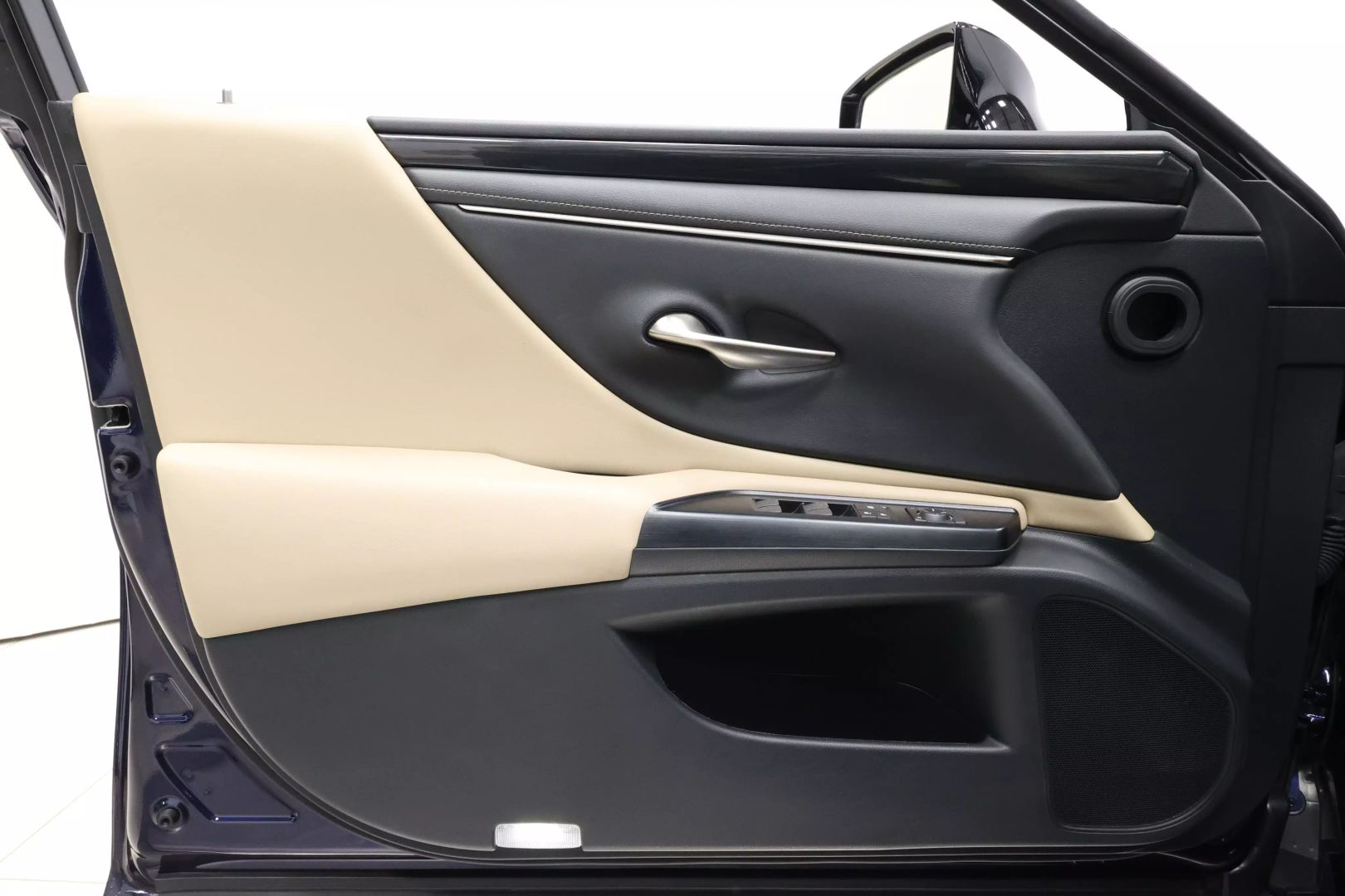 2020 Lexus Es - Image 9