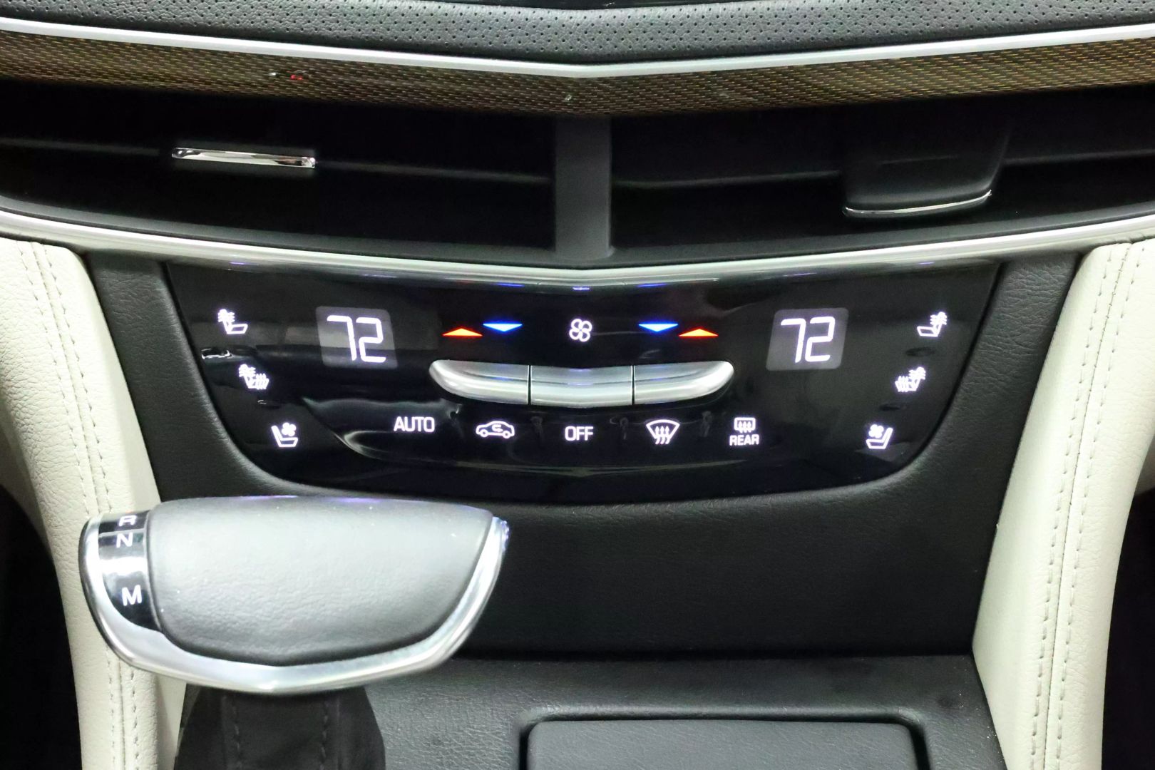2017 Cadillac Ct6 - Image 37