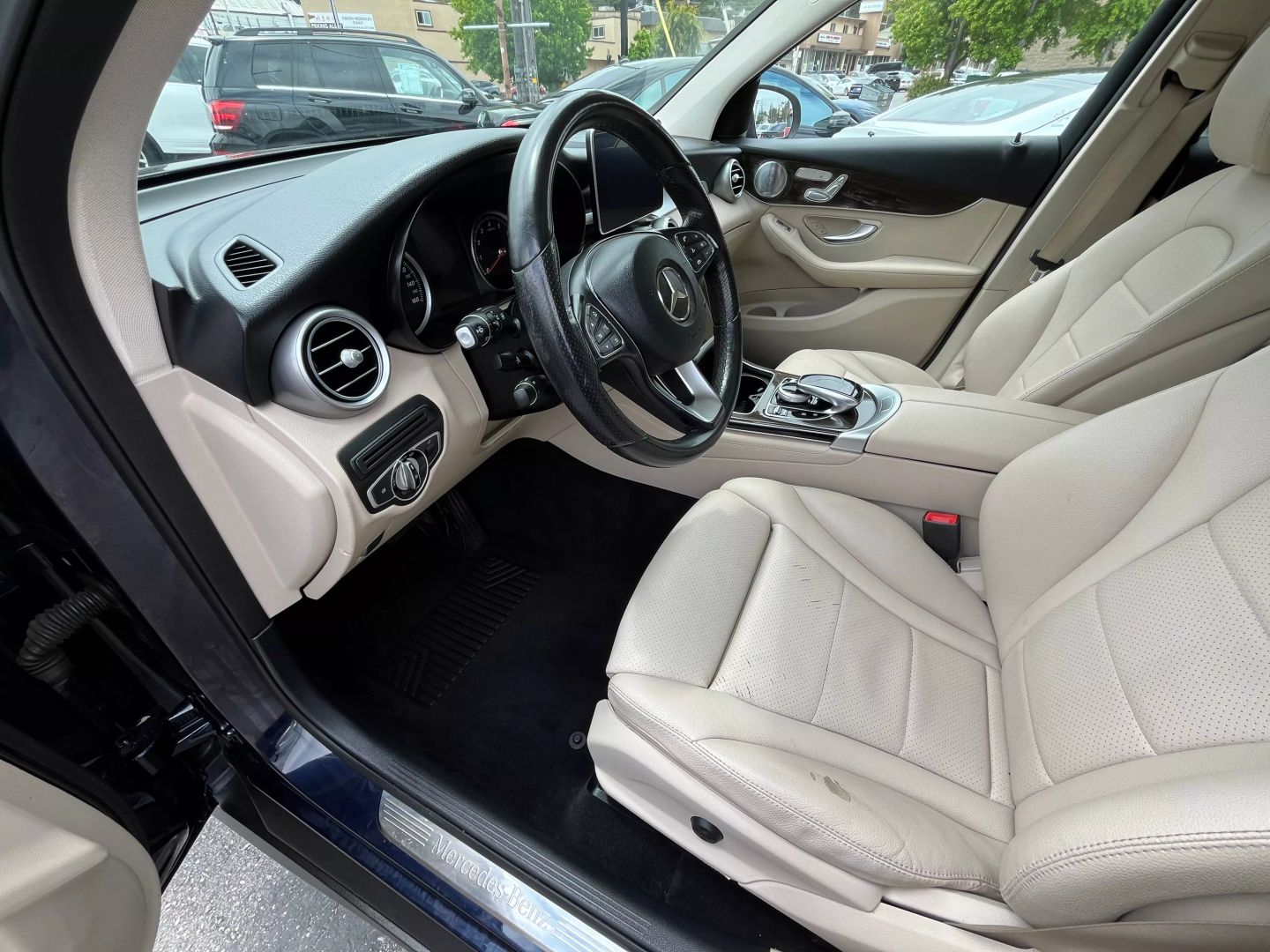2016 Mercedes-benz Glc  Vin: Wdc0g4kb9gf017303 Stock Id: 017303 - Image 9