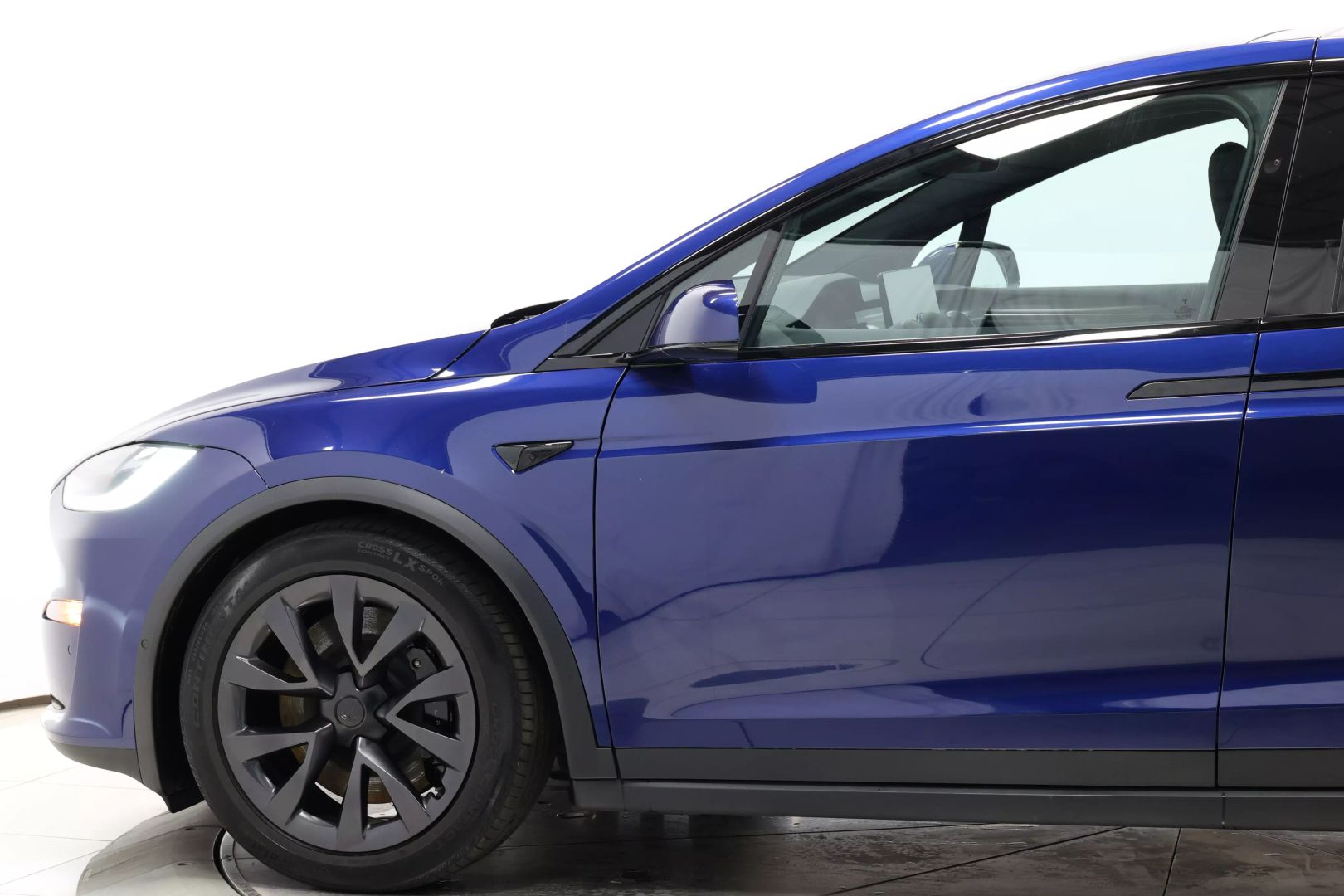 2022 Tesla Model X - Image 7