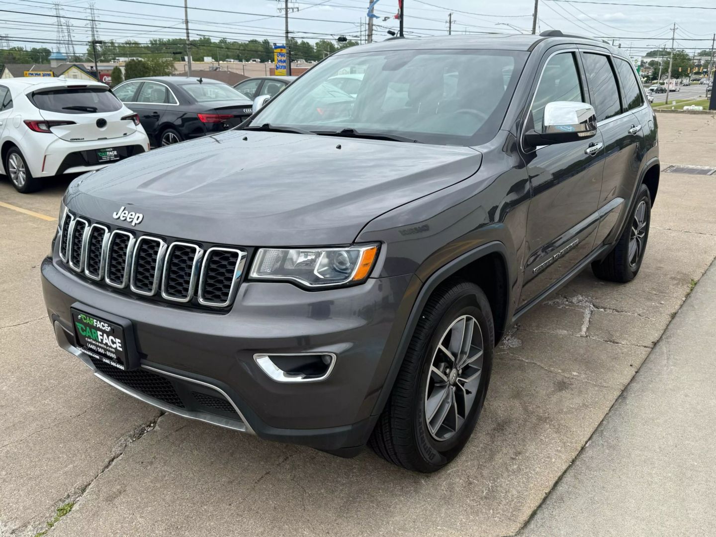2018 Jeep Grand Cherokee - Image 4