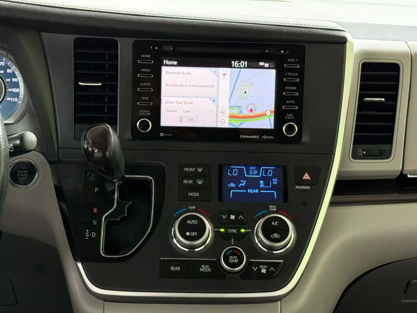 2020 Toyota Sienna - Image 27
