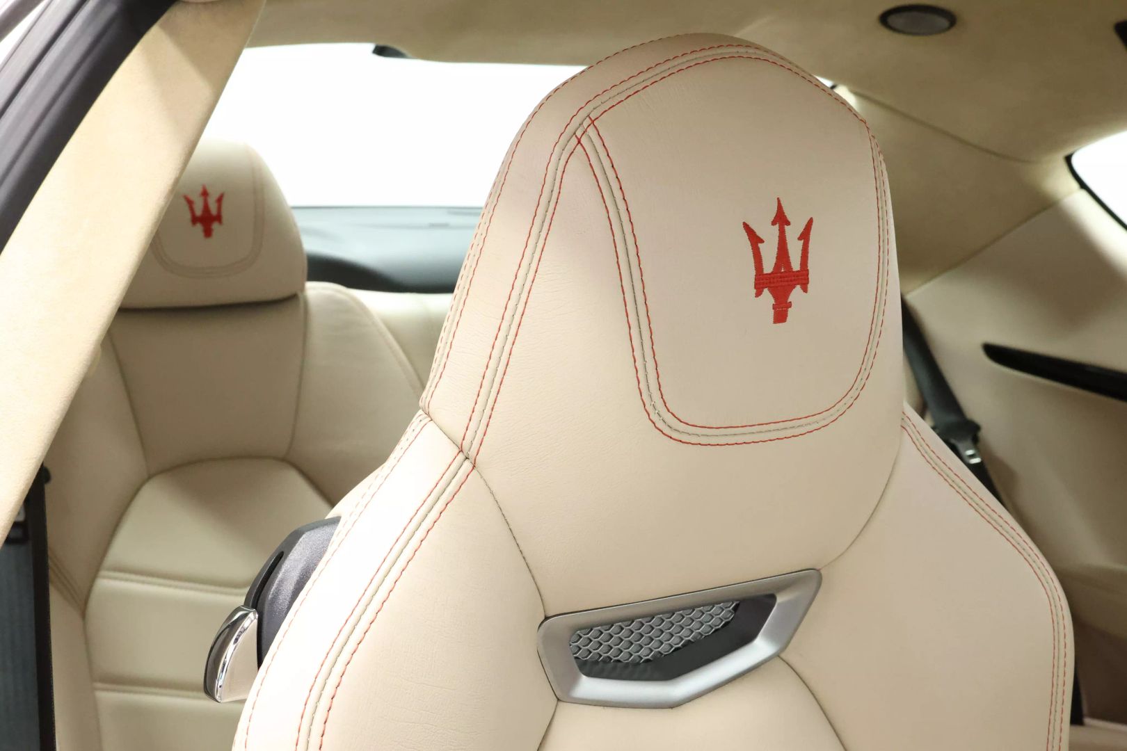 2013 Maserati Granturismo - Image 93