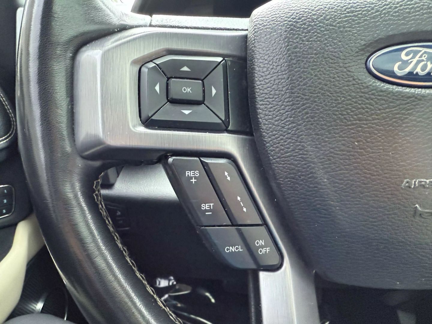 2018 Ford Expedition Max - Image 38