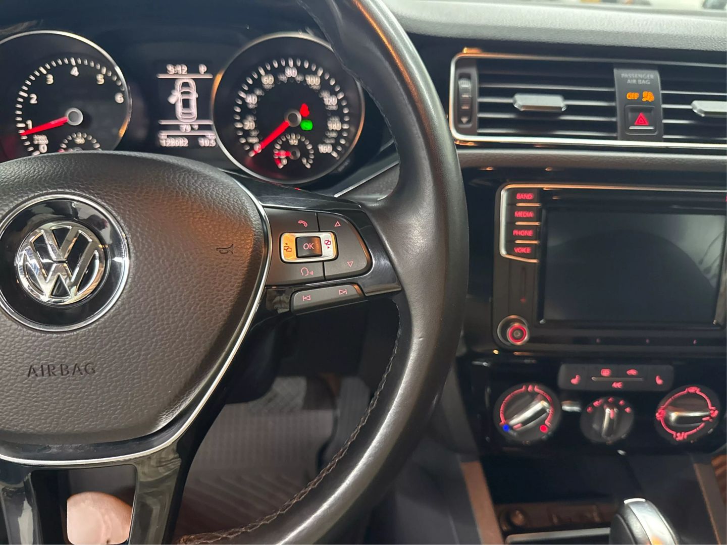 2016 Volkswagen Jetta - Image 26