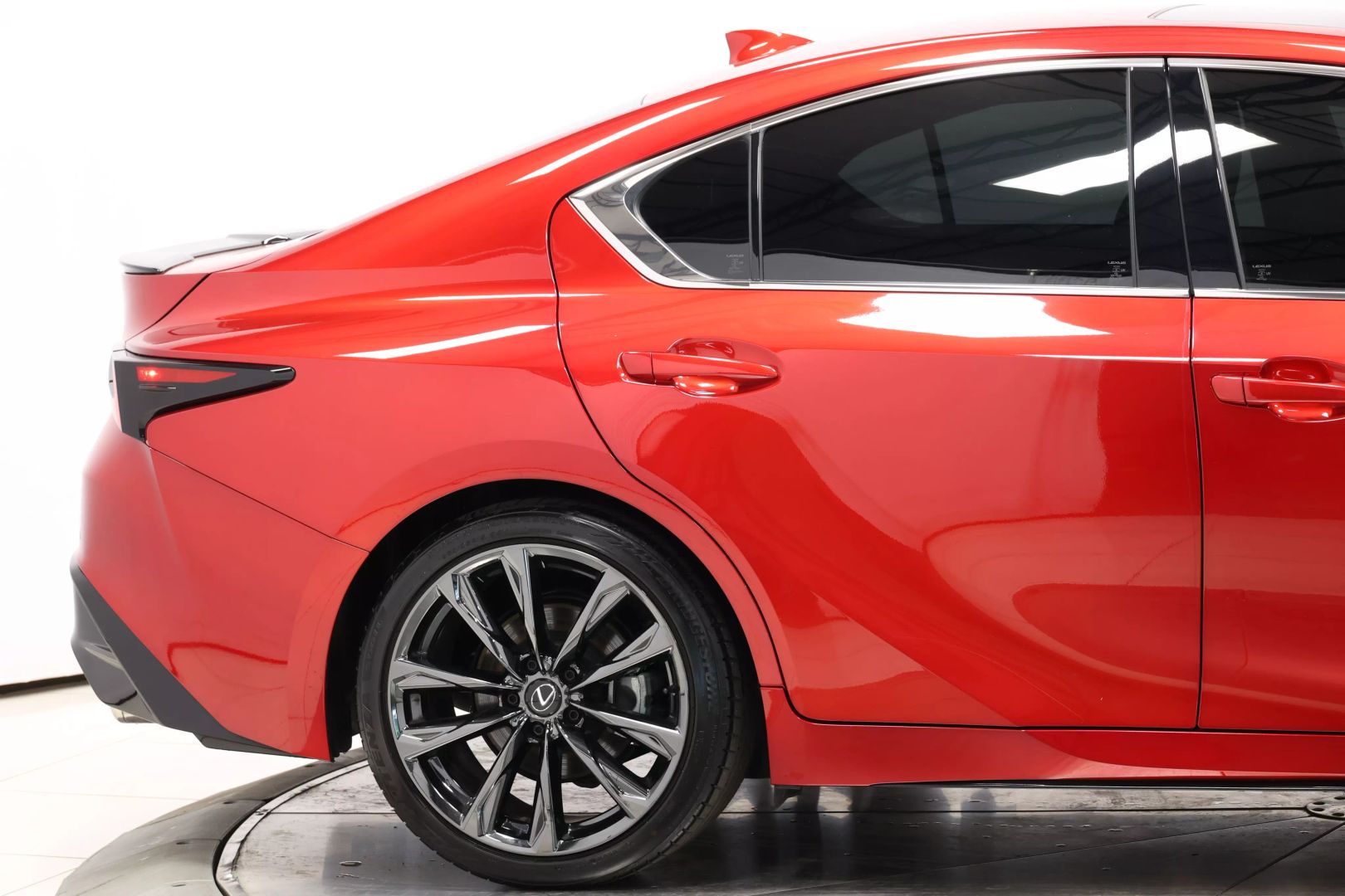 2023 Lexus Is - Image 69