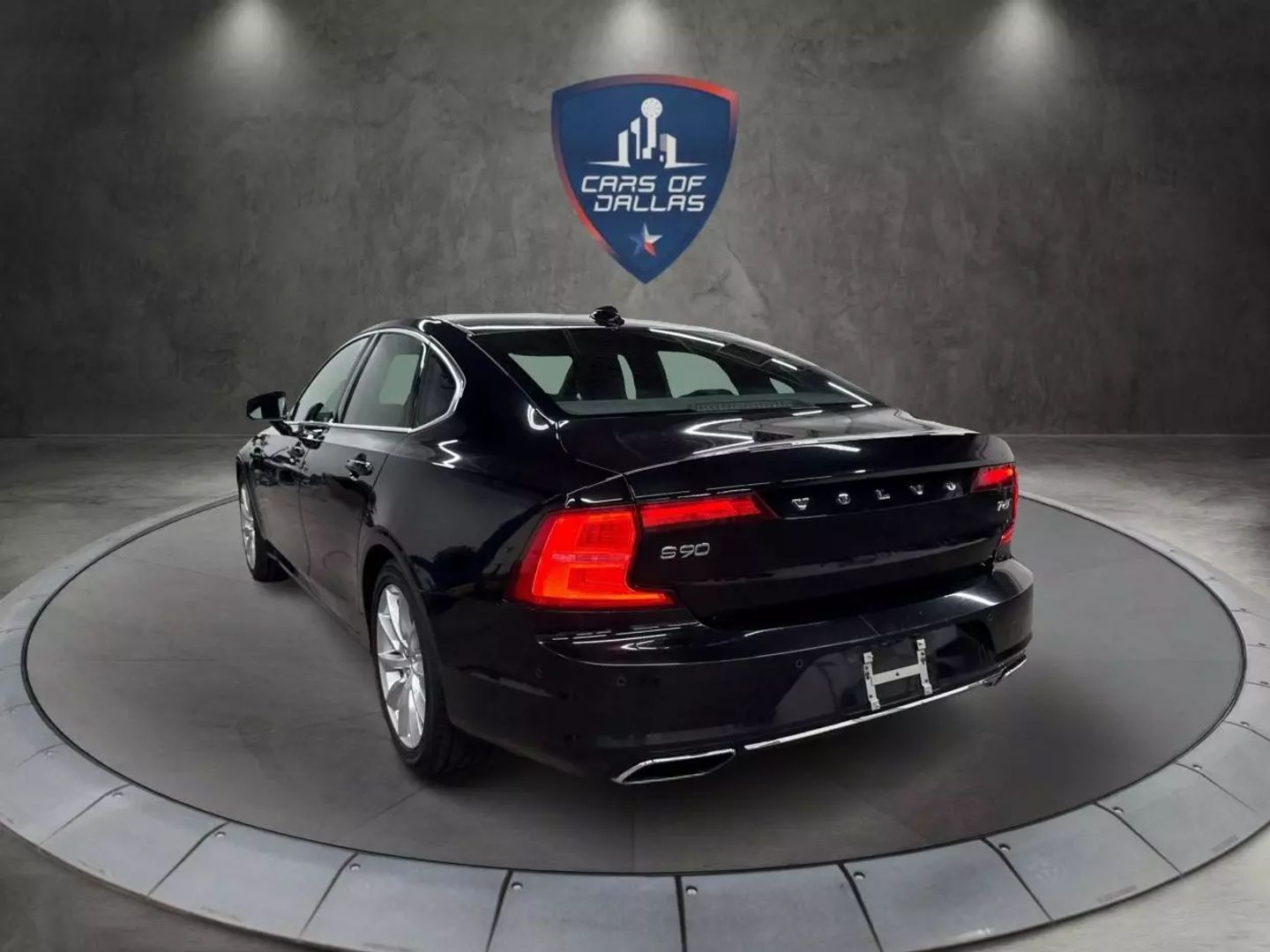2017 Volvo S90 - Image 3