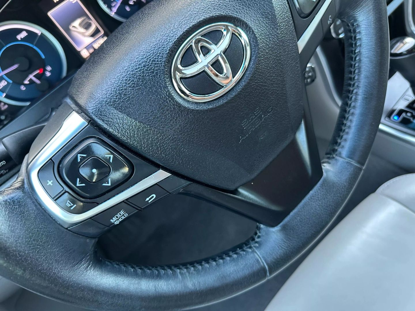 2015 Toyota Camry - Image 43