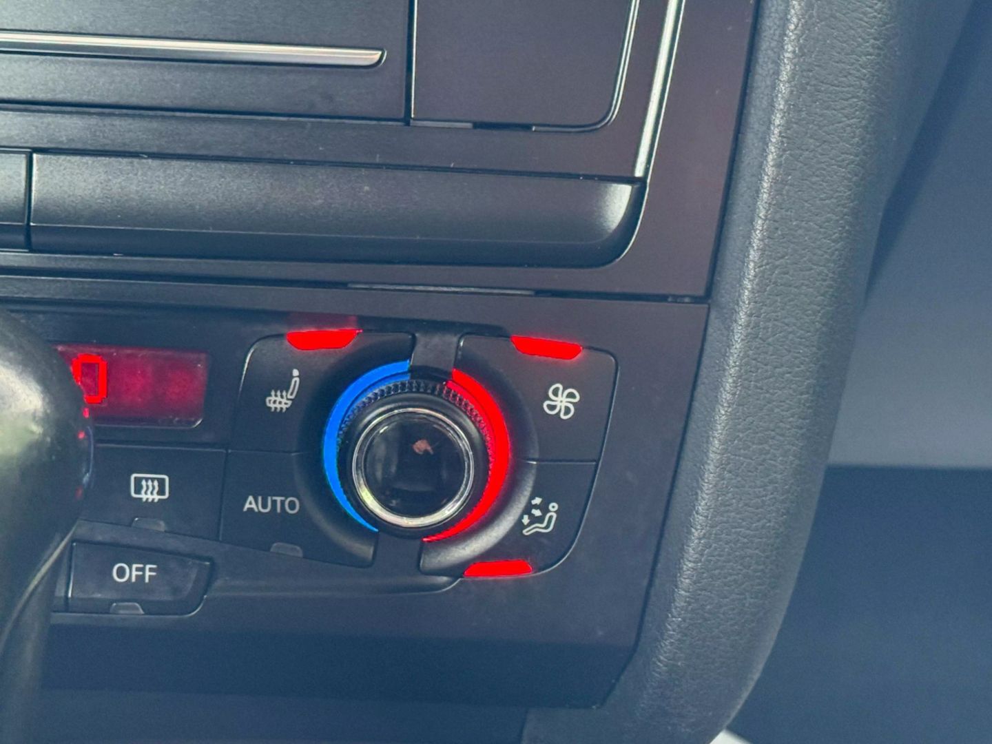 2012 Audi A4 - Image 30