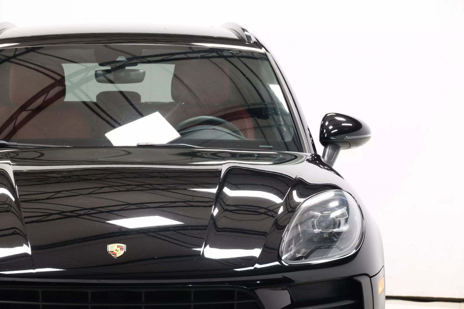 2021 Porsche Macan - Image 94