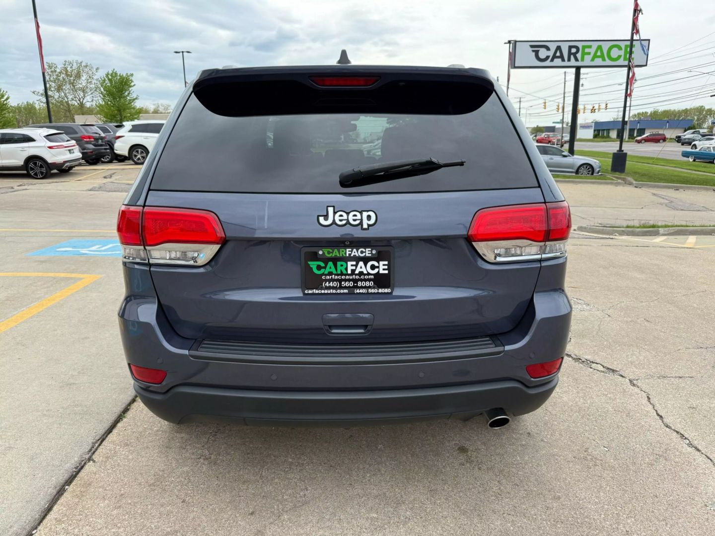 2020 Jeep Grand Cherokee - Image 9