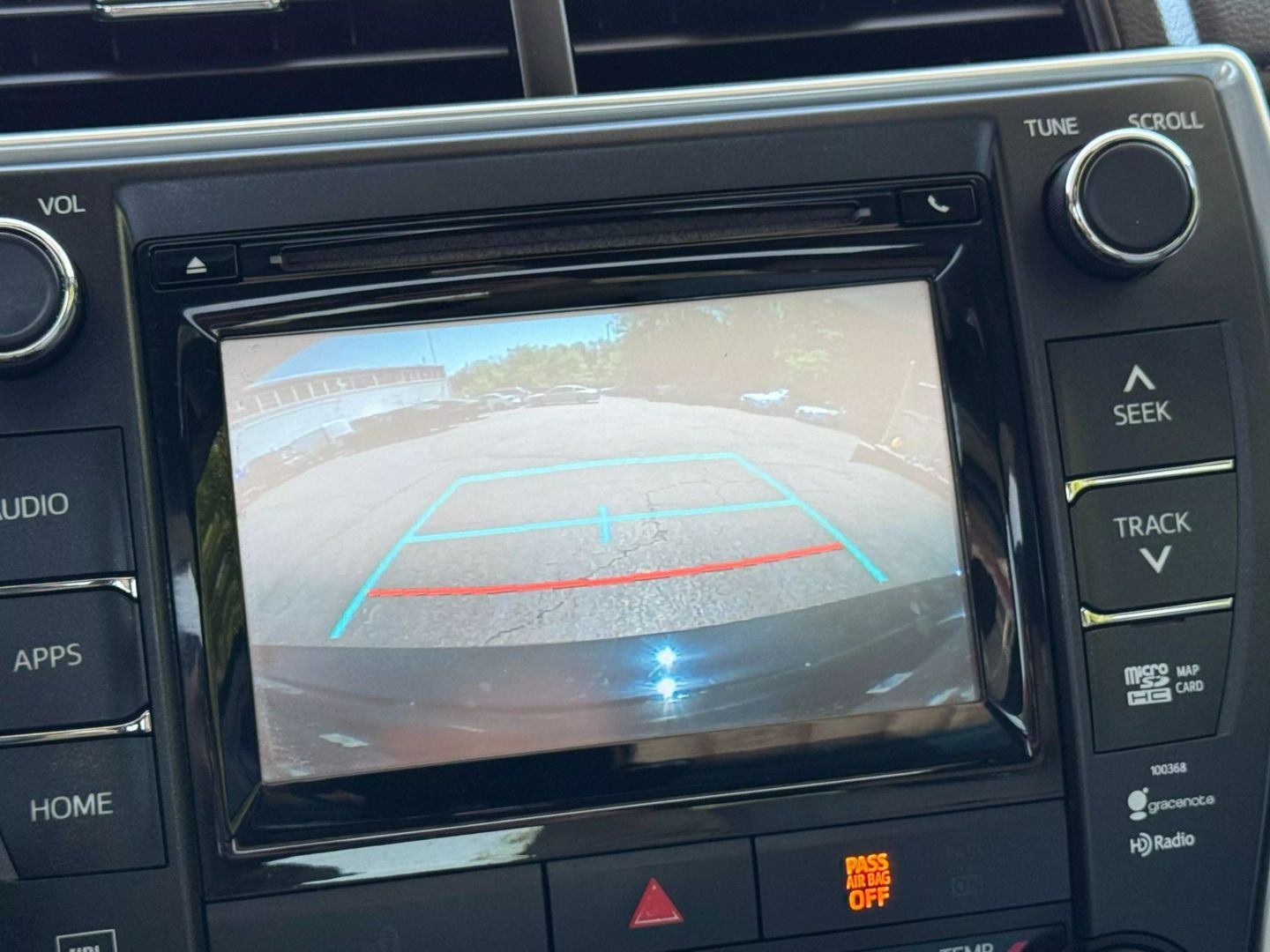 2015 Toyota Camry - Image 38