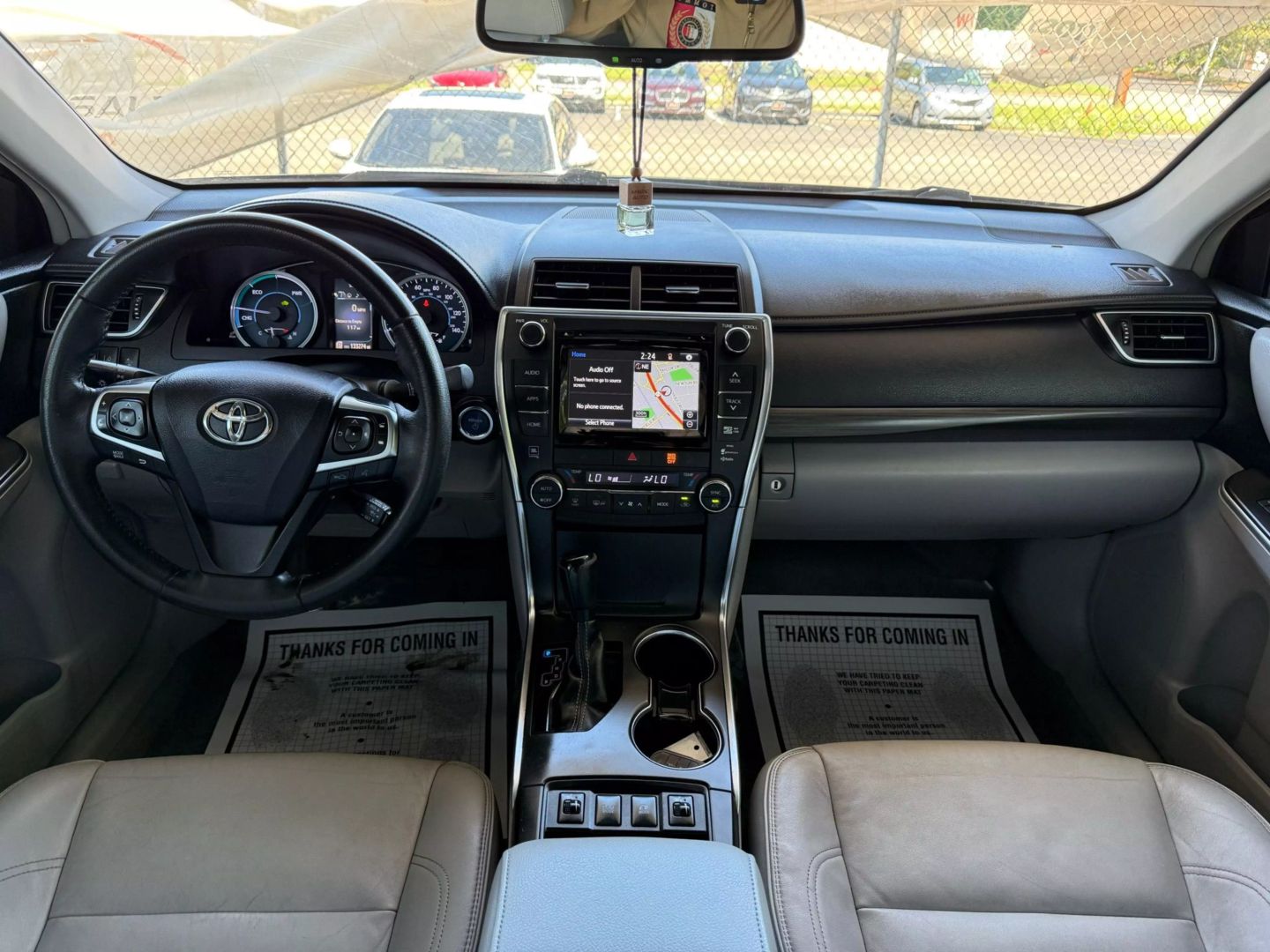 2015 Toyota Camry - Image 27