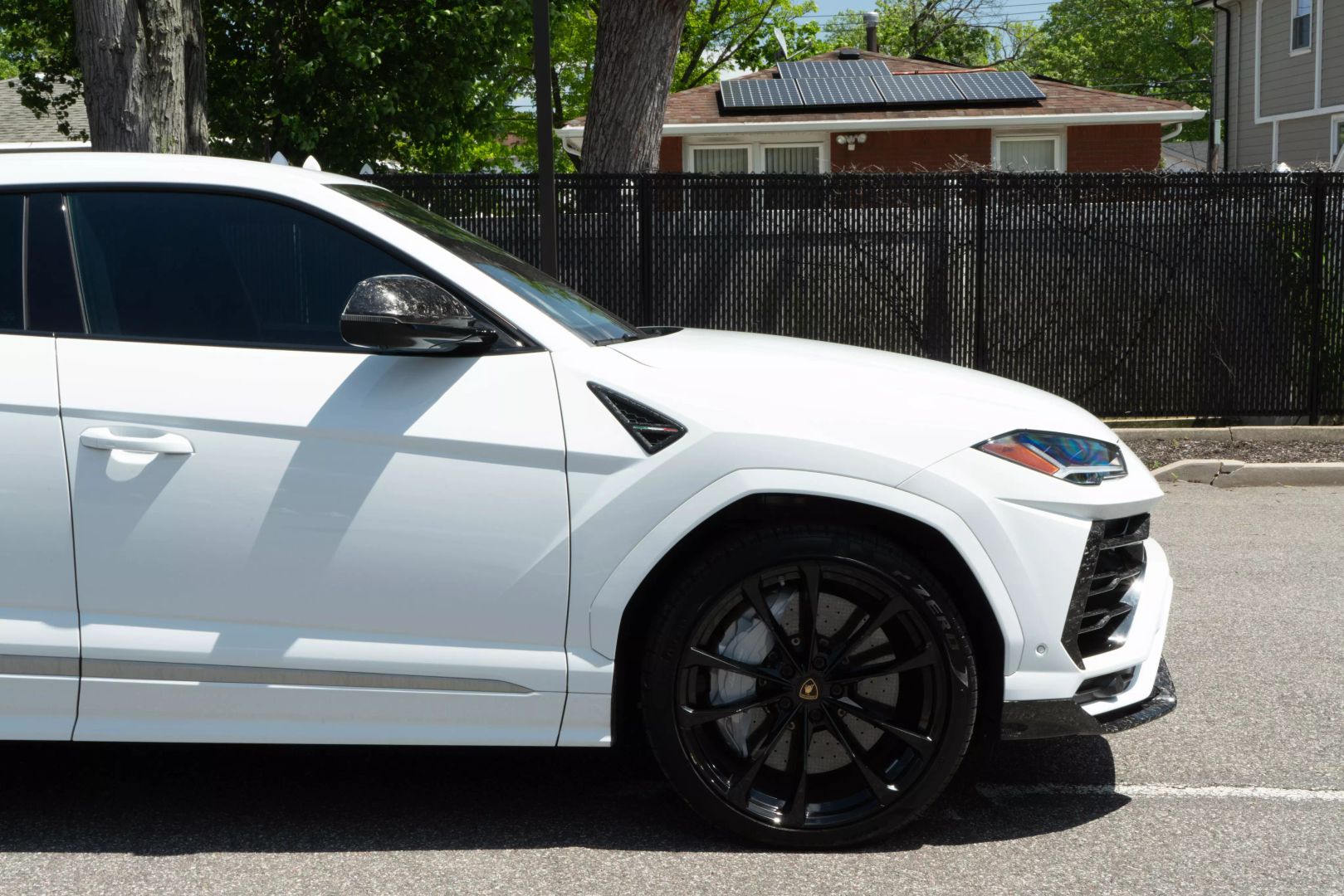 2019 Lamborghini Urus - Image 22