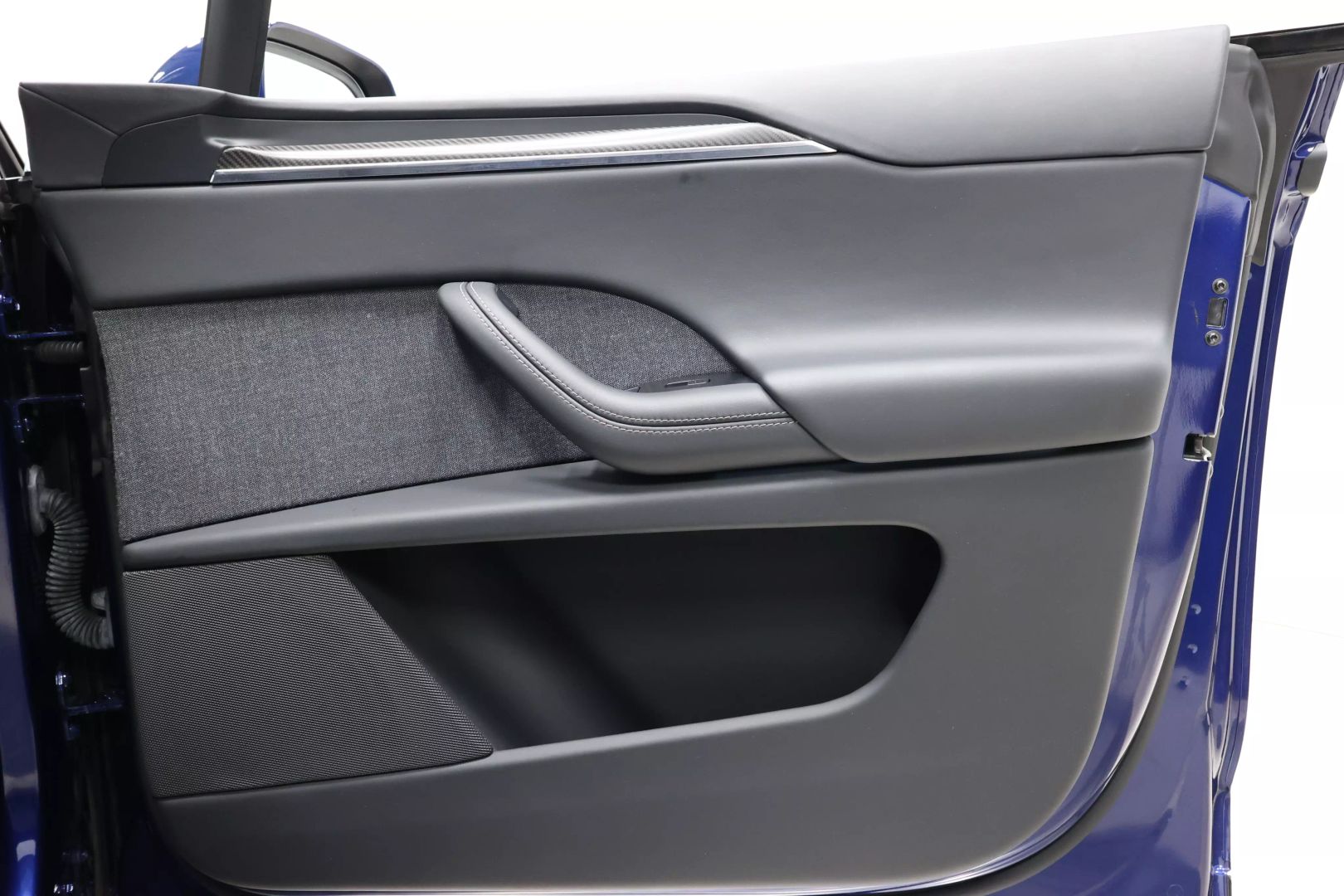 2022 Tesla Model X - Image 87