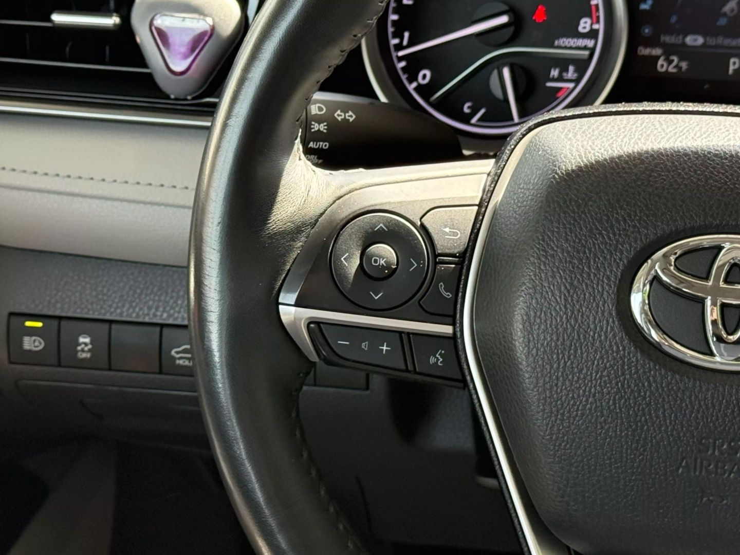 2023 Toyota Camry - Image 33
