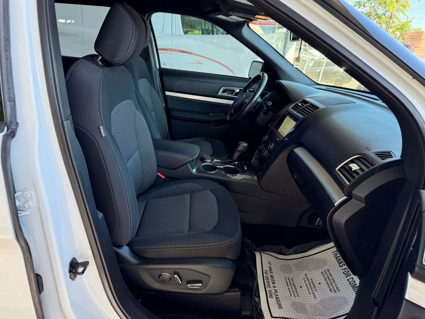 2017 Ford Explorer - Image 26