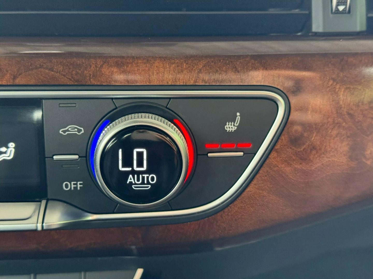 2018 Audi A4 - Image 30