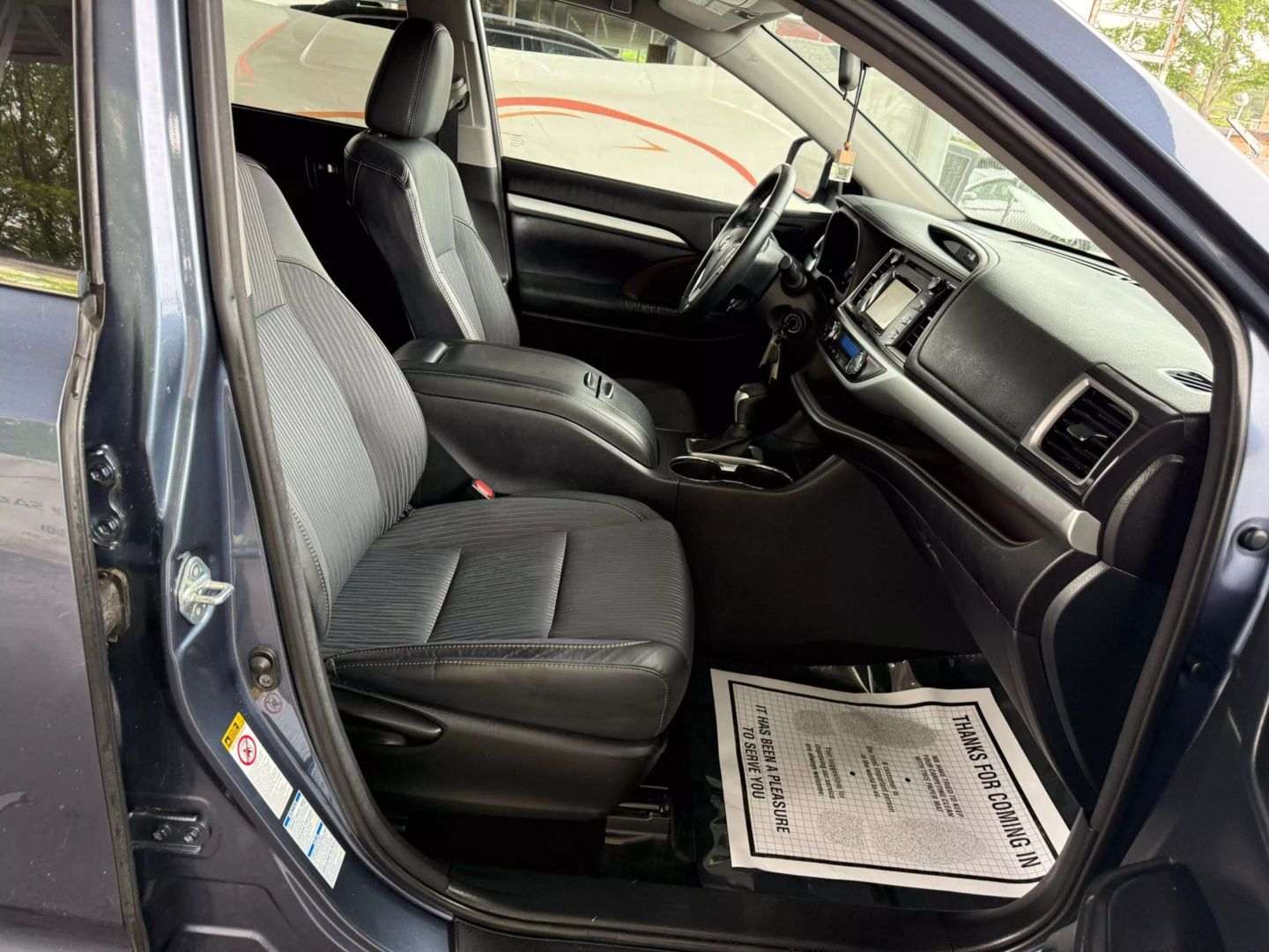 2015 Toyota Highlander - Image 25