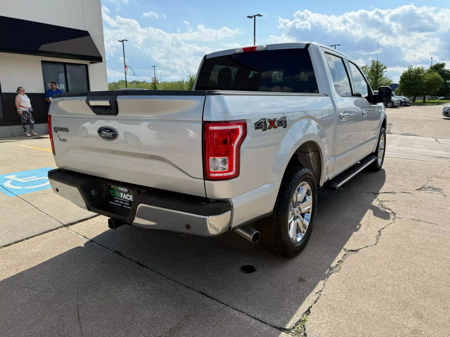 2015 Ford F150 Supercrew Cab - Image 13