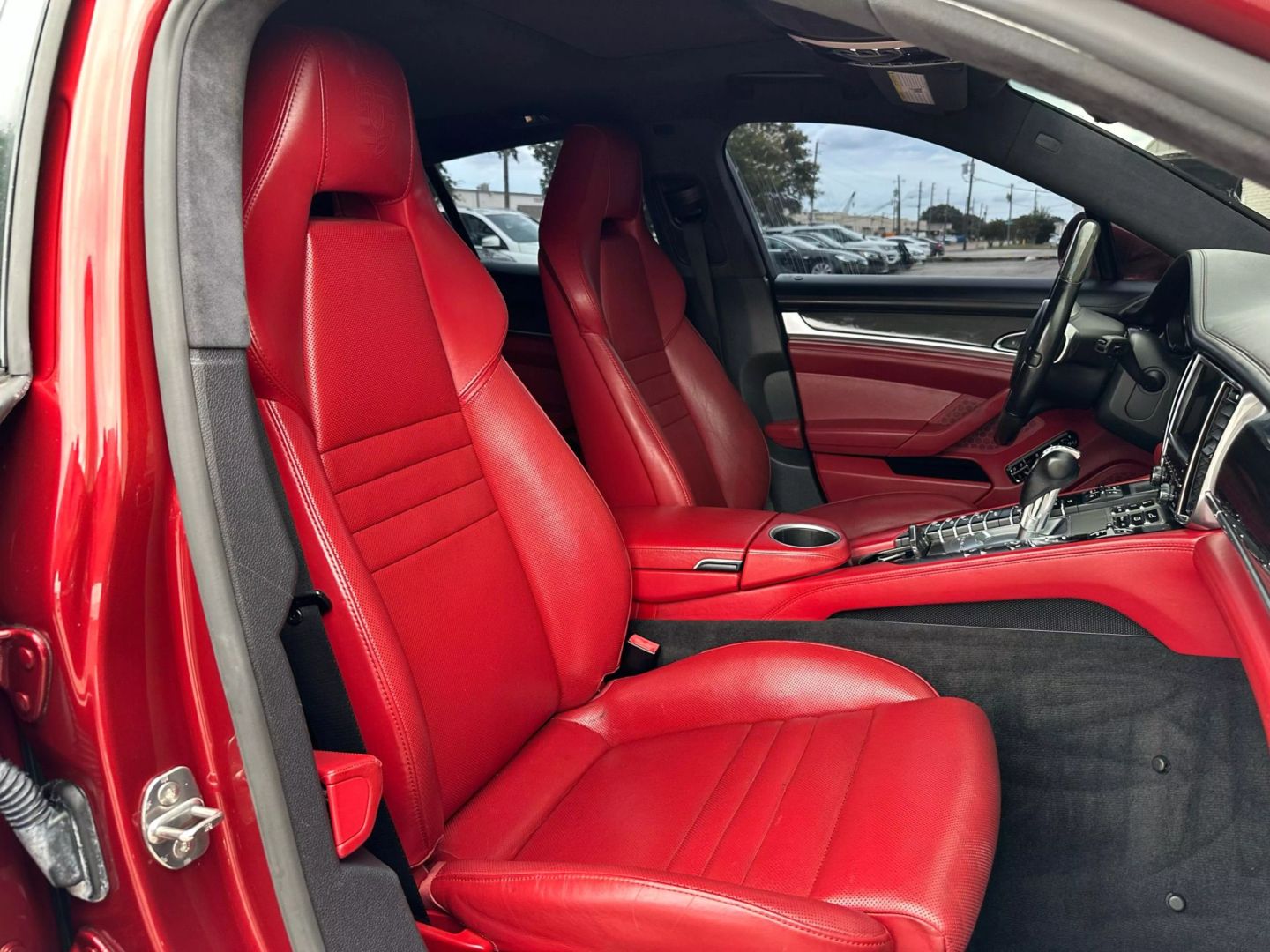 2014 Porsche Panamera - Image 54
