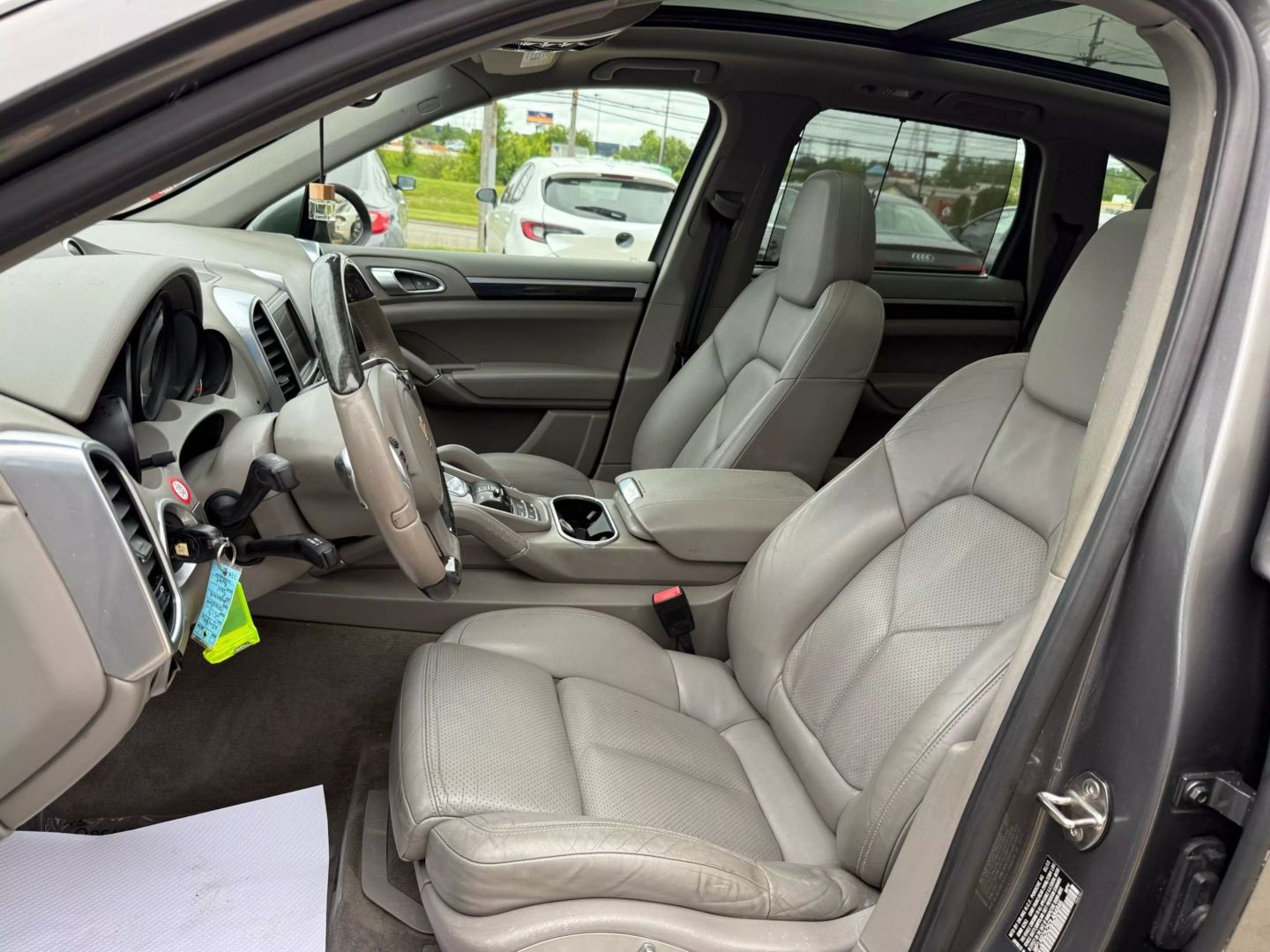 2013 Porsche Cayenne - Image 19