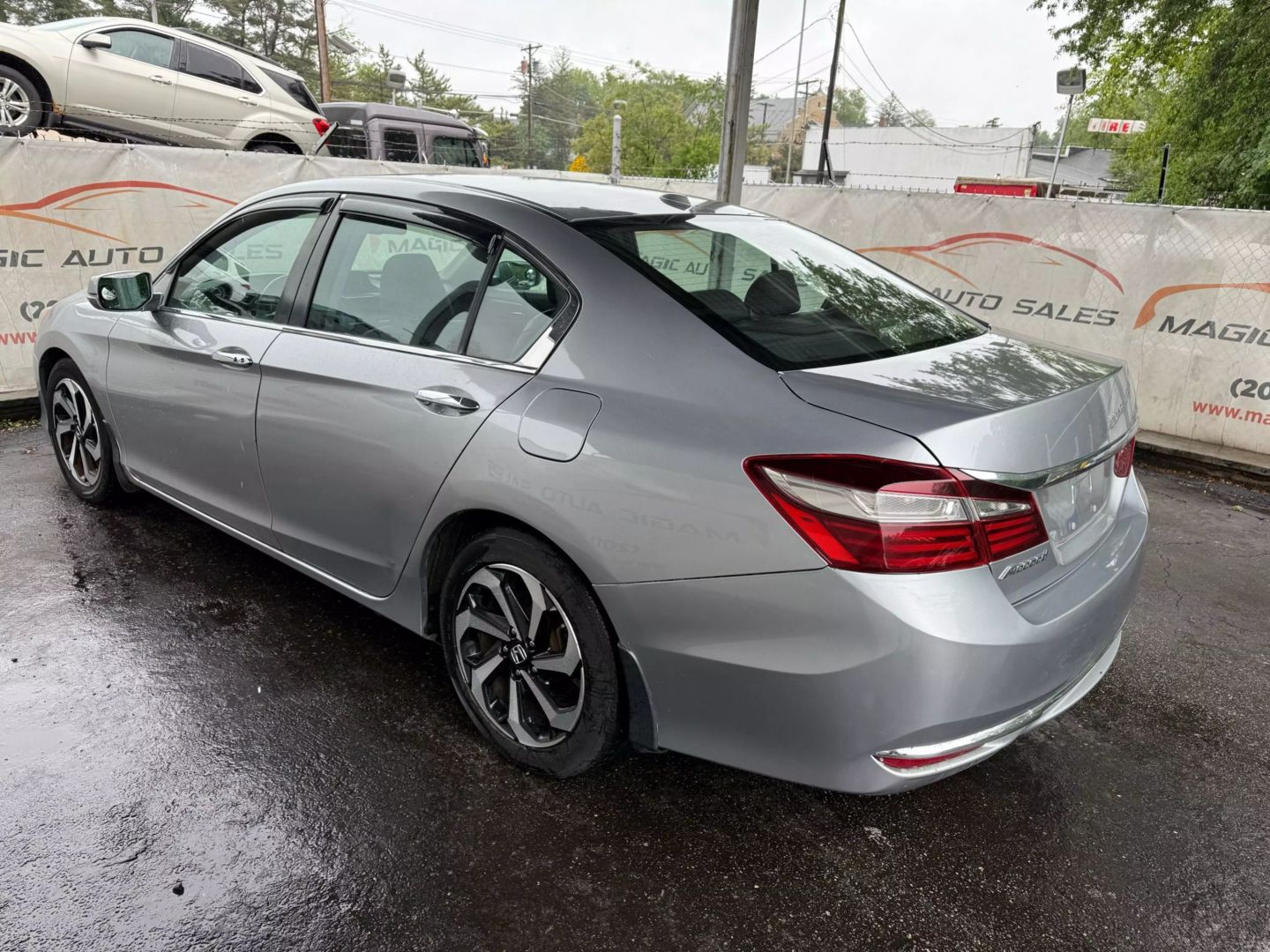 2017 Honda Accord - Image 12