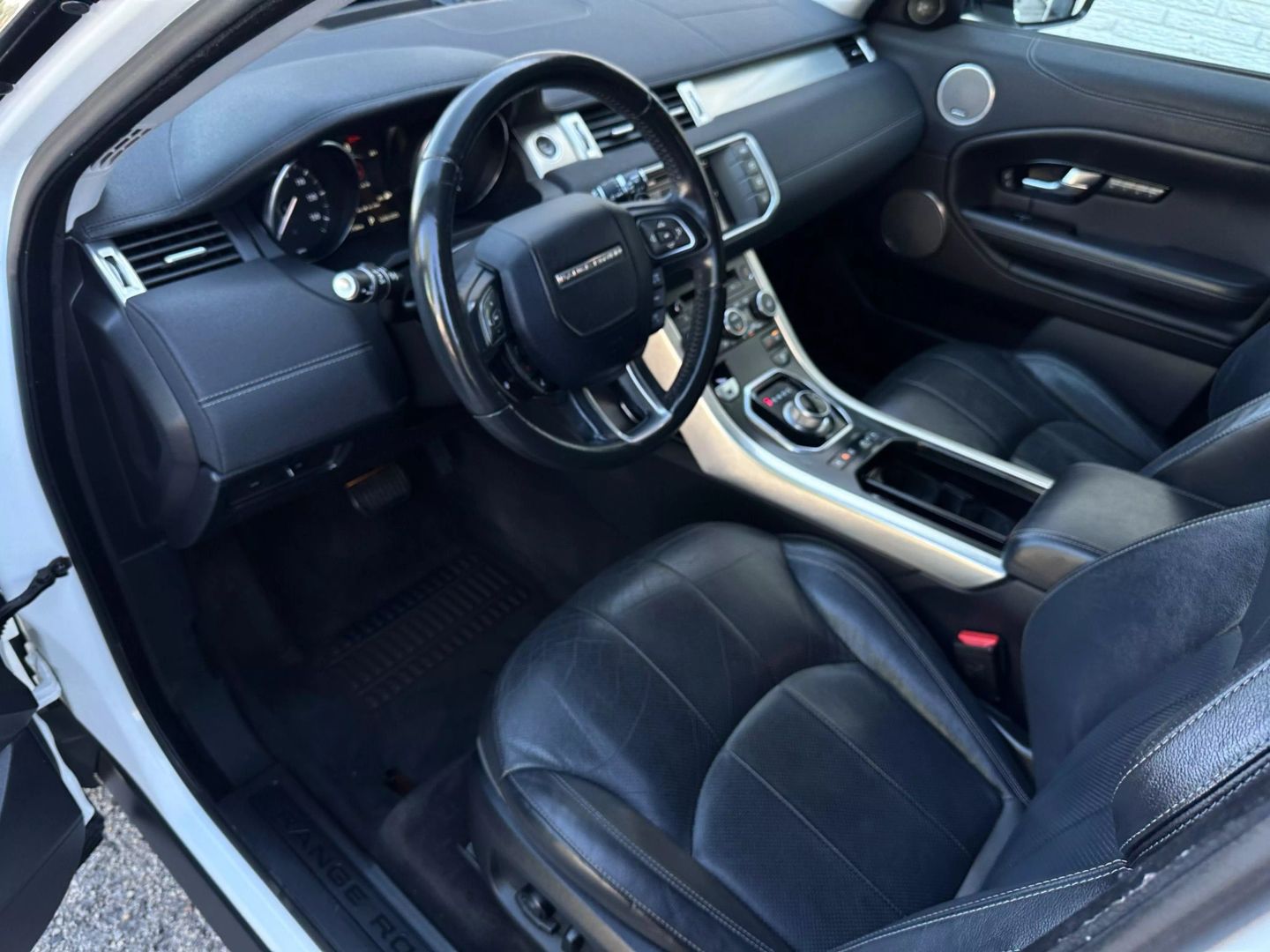 2016 Land Rover Range Rover Evoque - Image 14