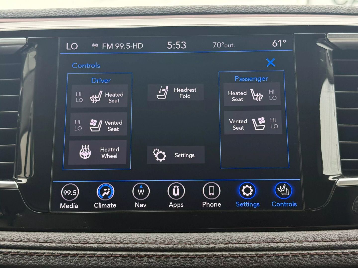 2020 Chrysler Pacifica - Image 48