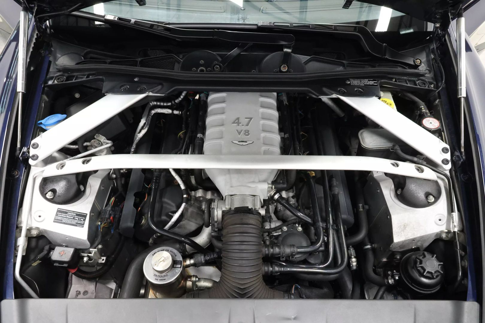 2014 Aston Martin Vantage - Image 79