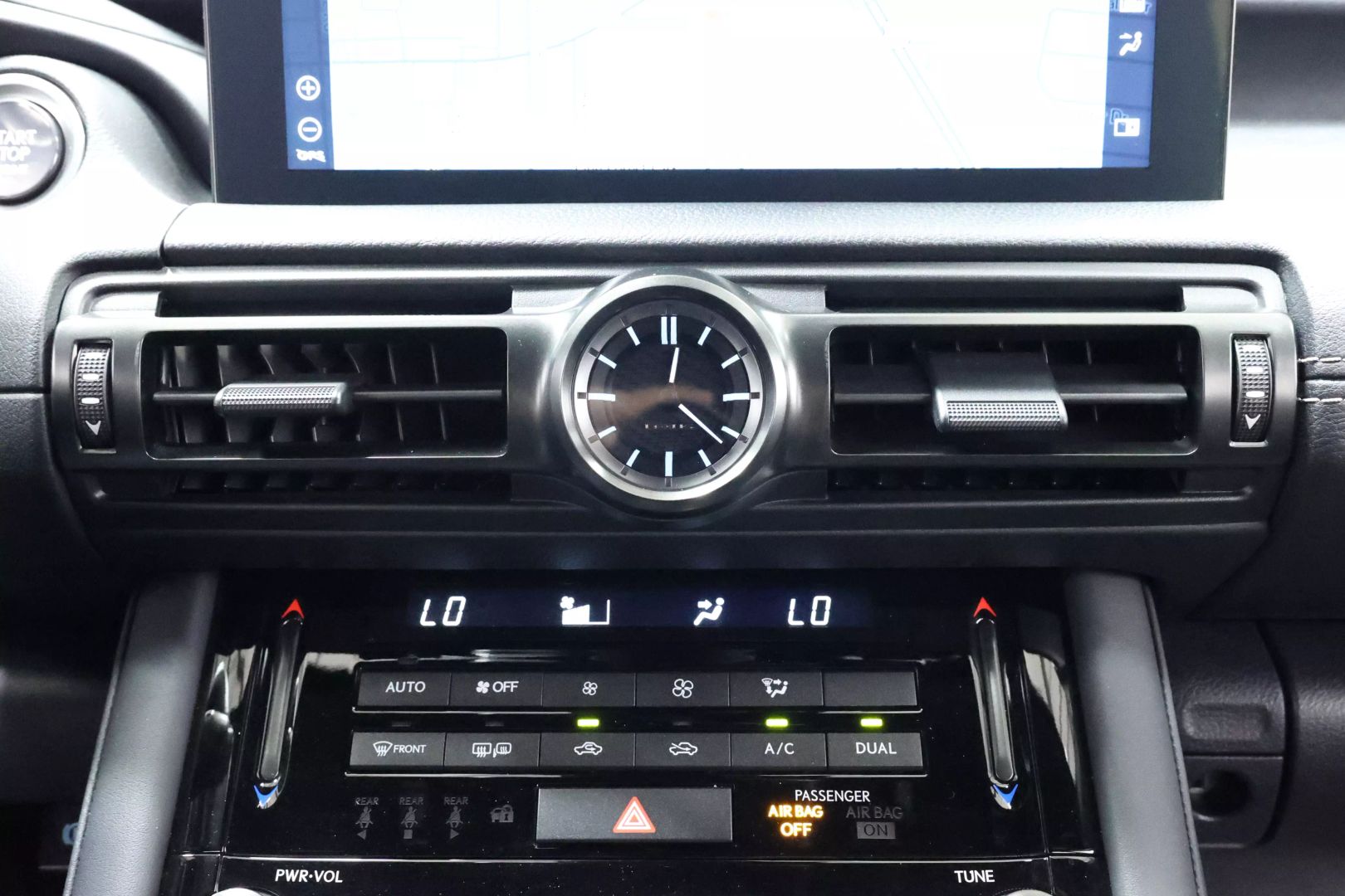 2023 Lexus Is - Image 40