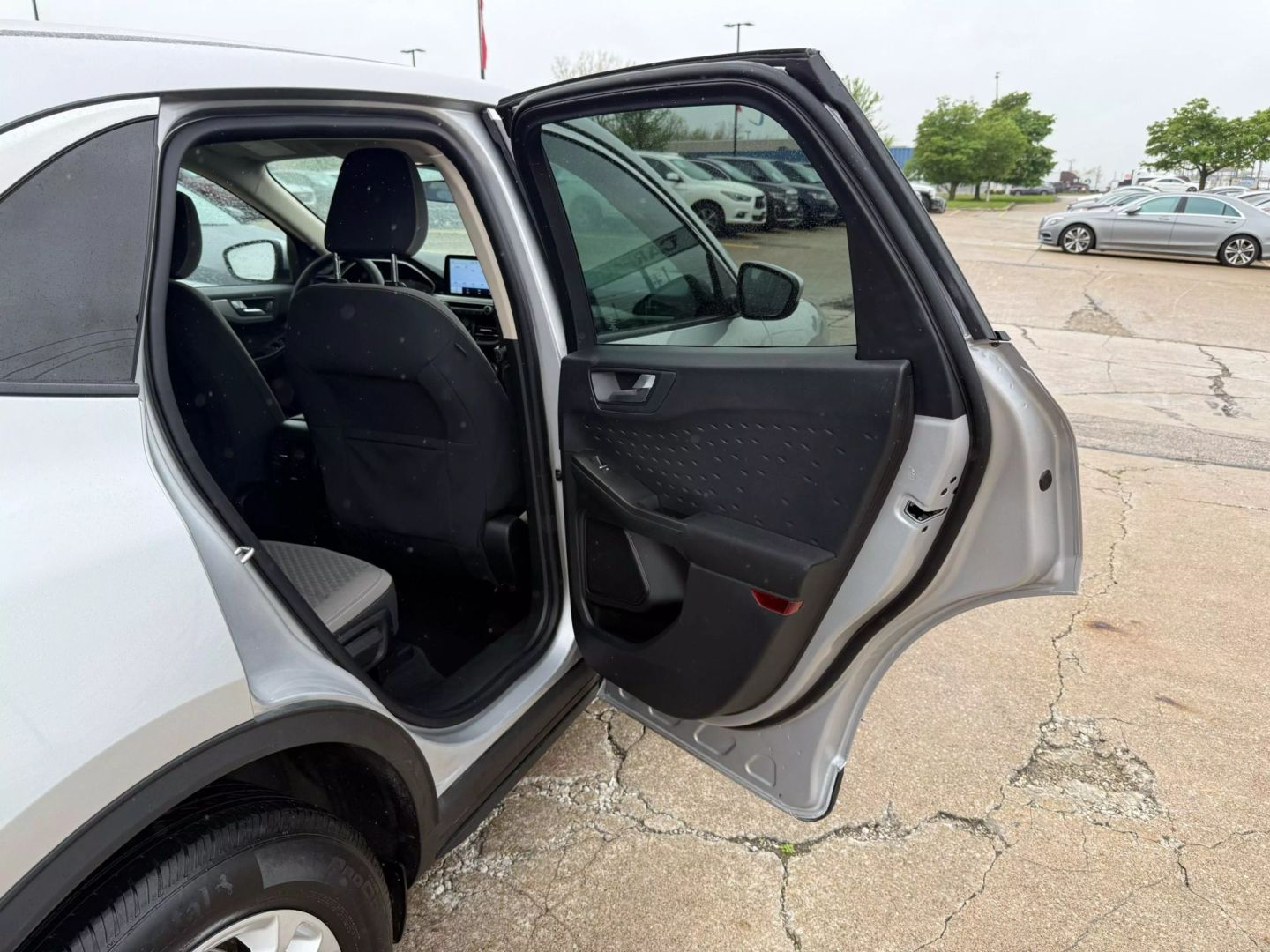 2020 Ford Escape - Image 20