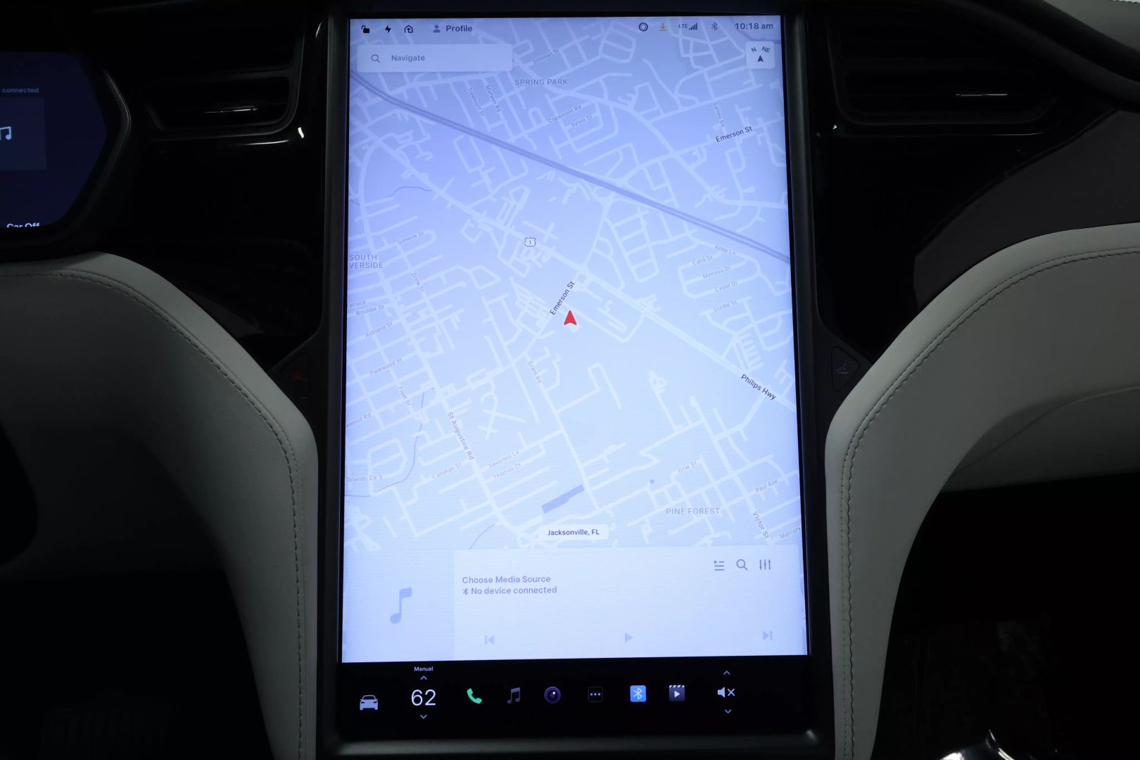 2020 Tesla Model X - Image 28