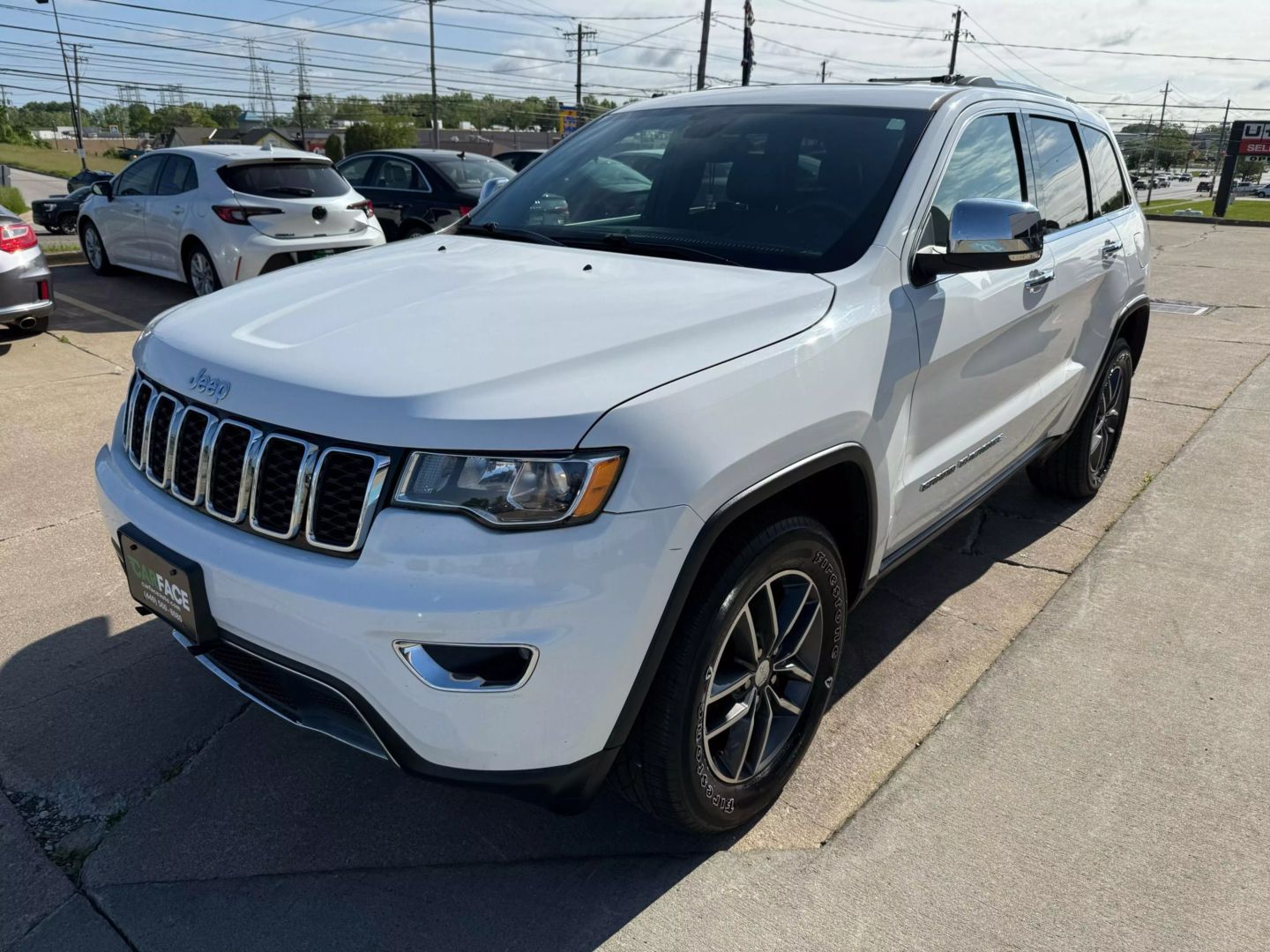2017 Jeep Grand Cherokee - Image 4