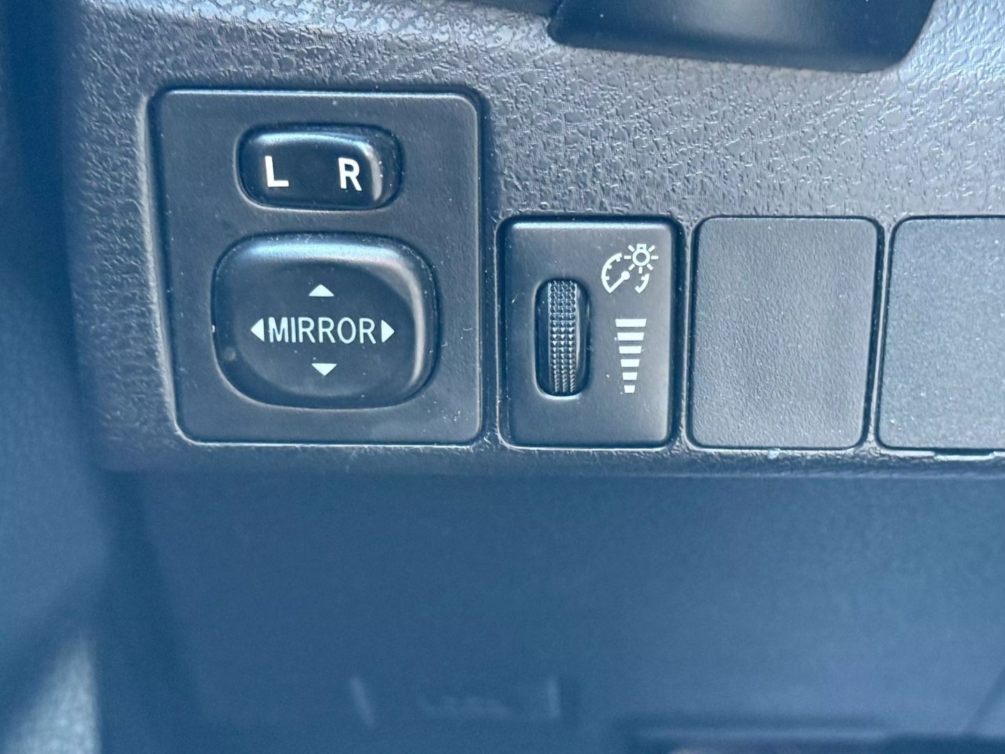 2018 Toyota Corolla - Image 37