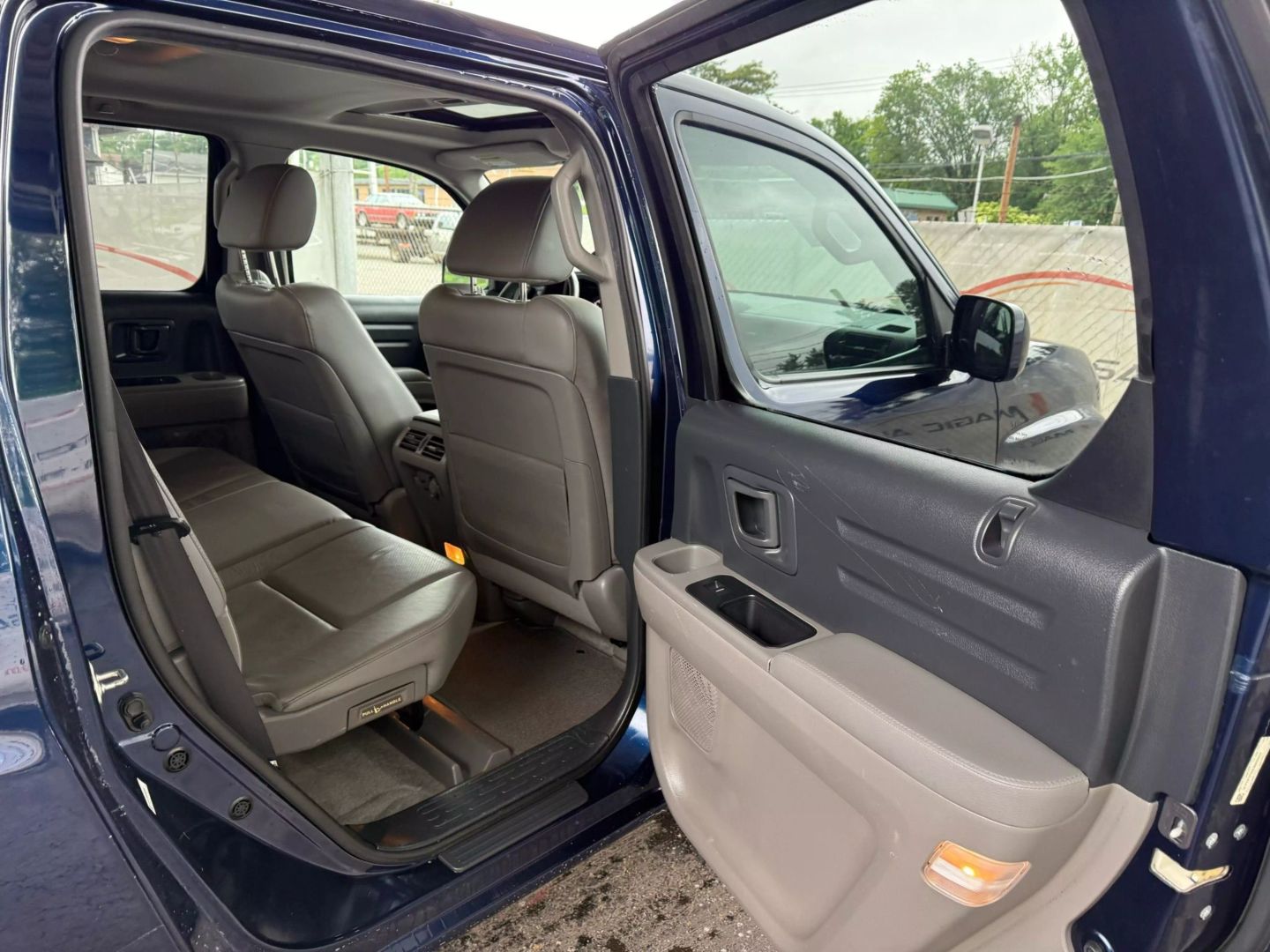2014 Honda Ridgeline - Image 21