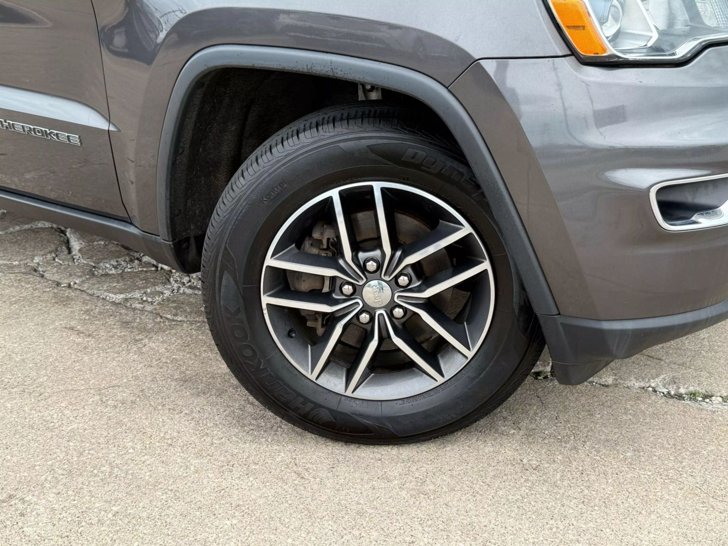 2018 Jeep Grand Cherokee - Image 64