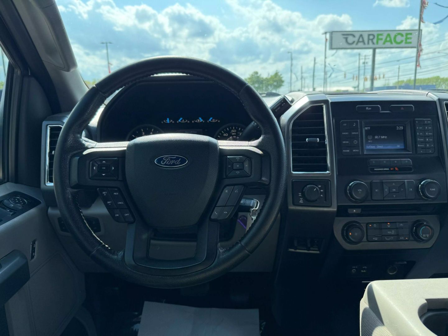 2015 Ford F150 Supercrew Cab - Image 24