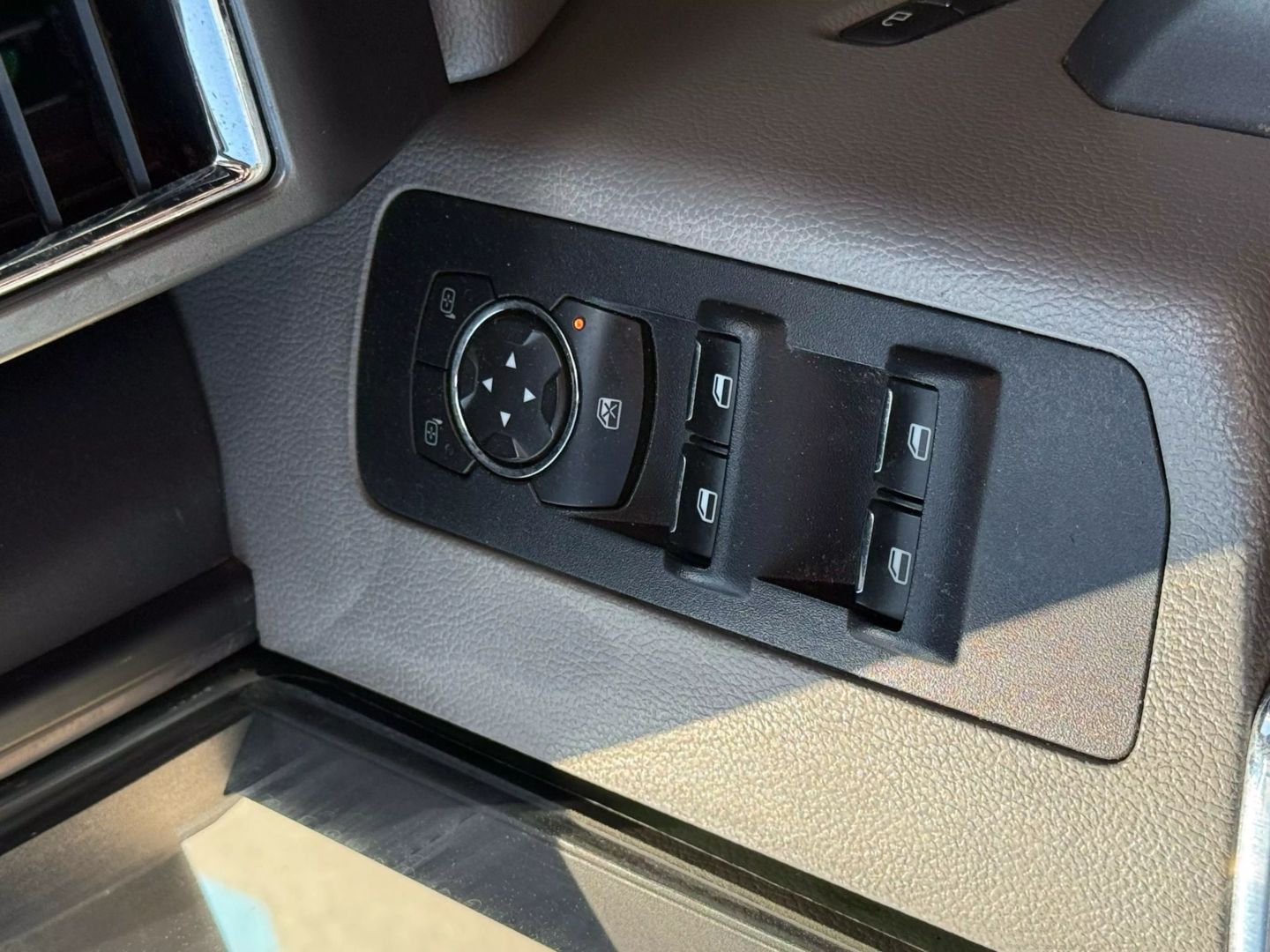2015 Ford F150 Supercrew Cab - Image 39