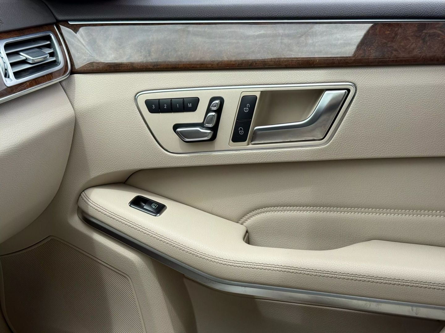 2014 Mercedes-benz E-class - Image 48