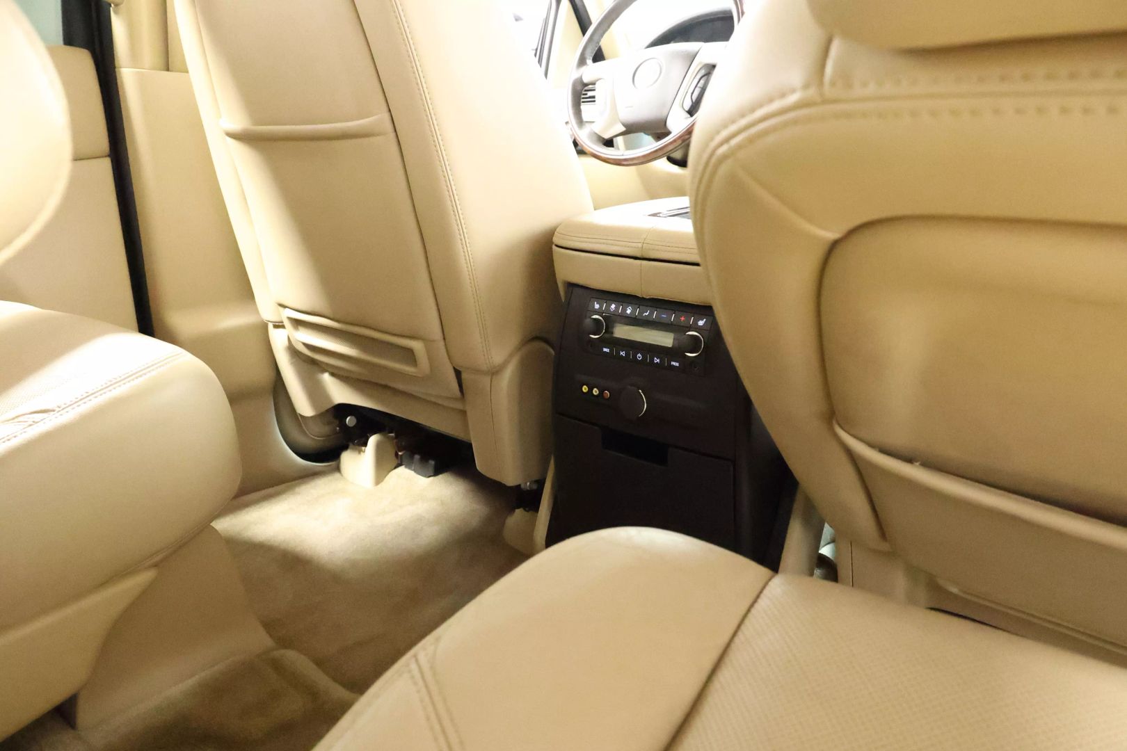 2012 Cadillac Escalade - Image 75