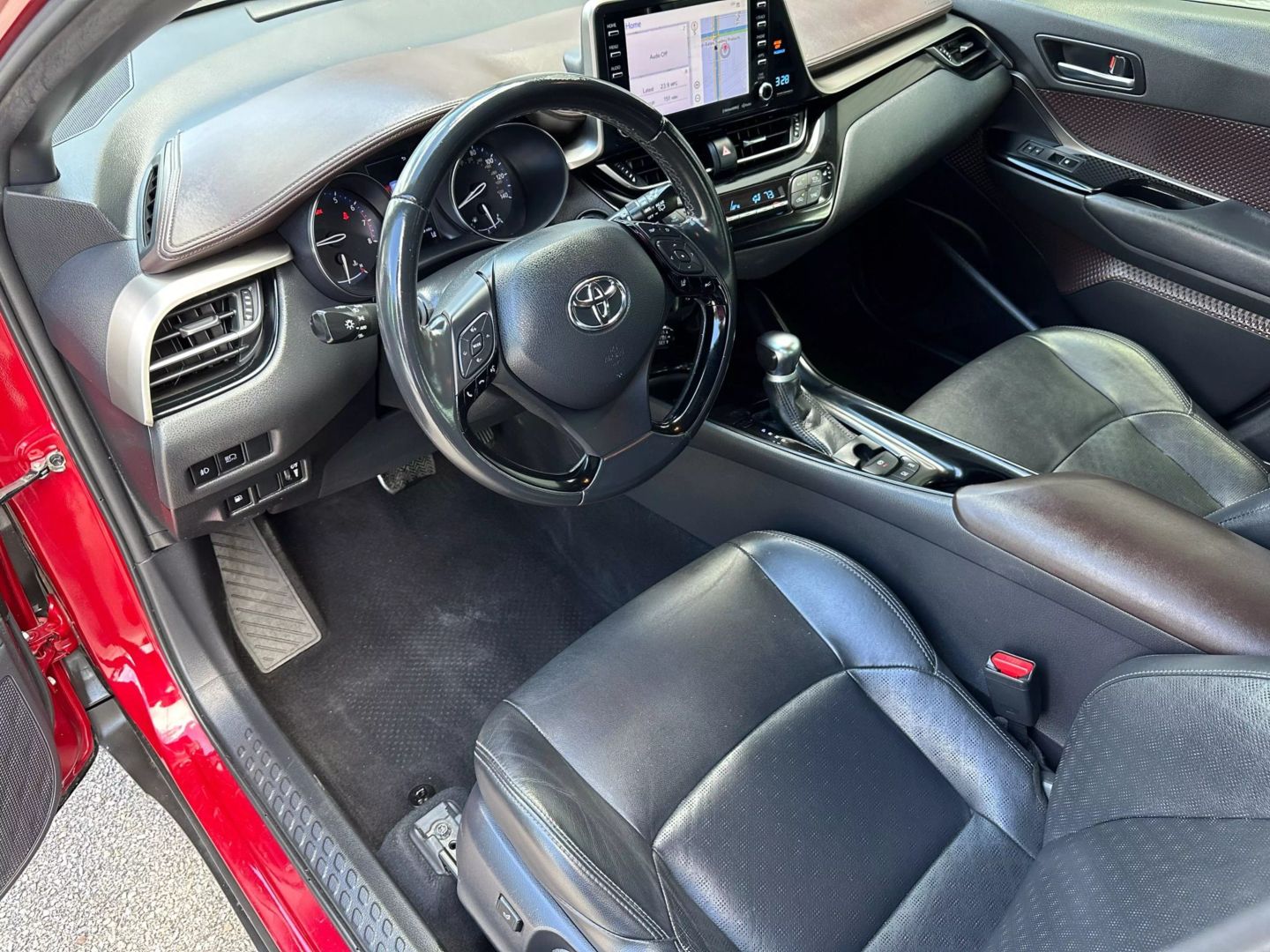 2019 Toyota C-hr - Image 13