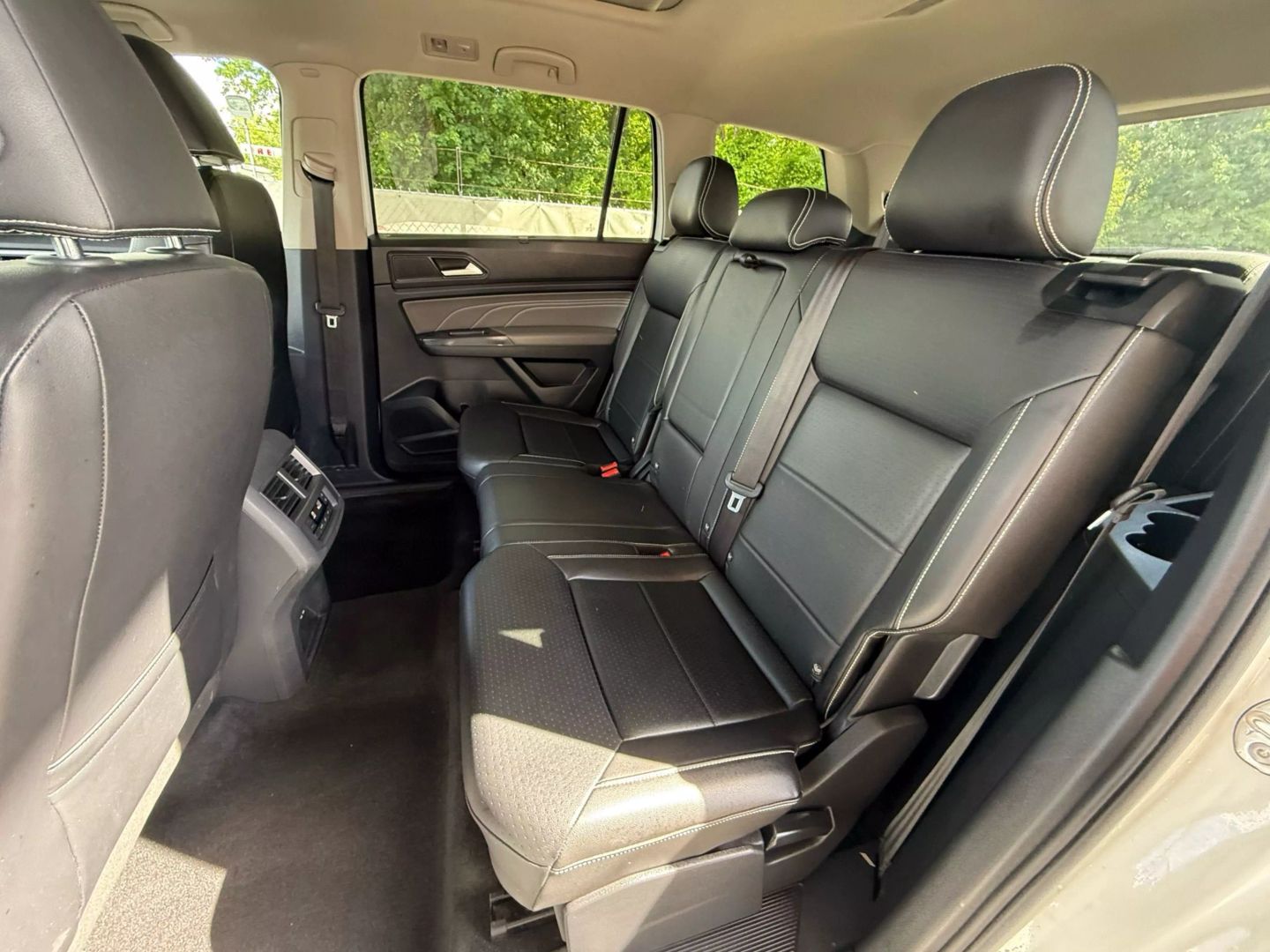 2021 Volkswagen Atlas - Image 19