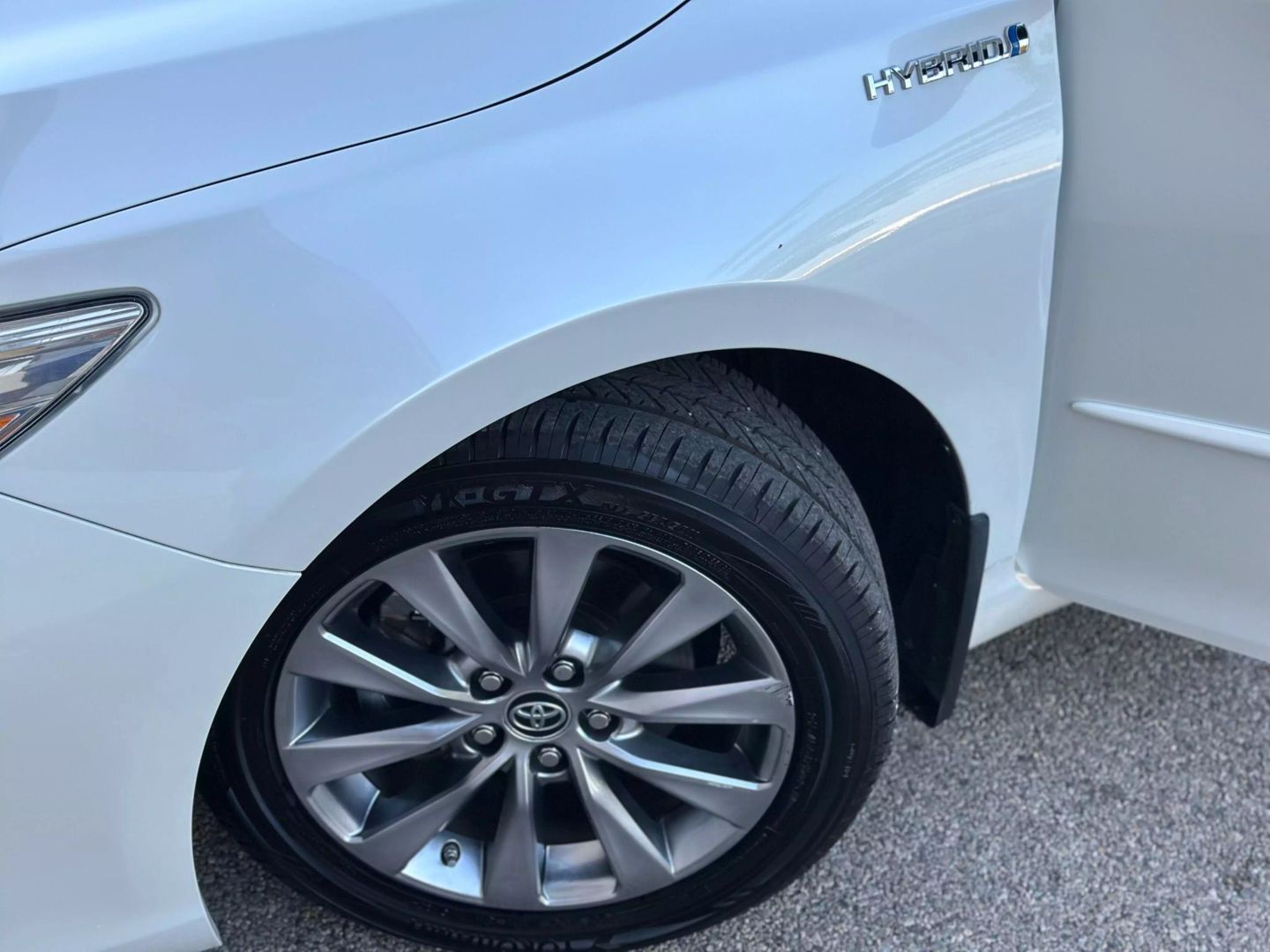 2015 Toyota Camry - Image 57