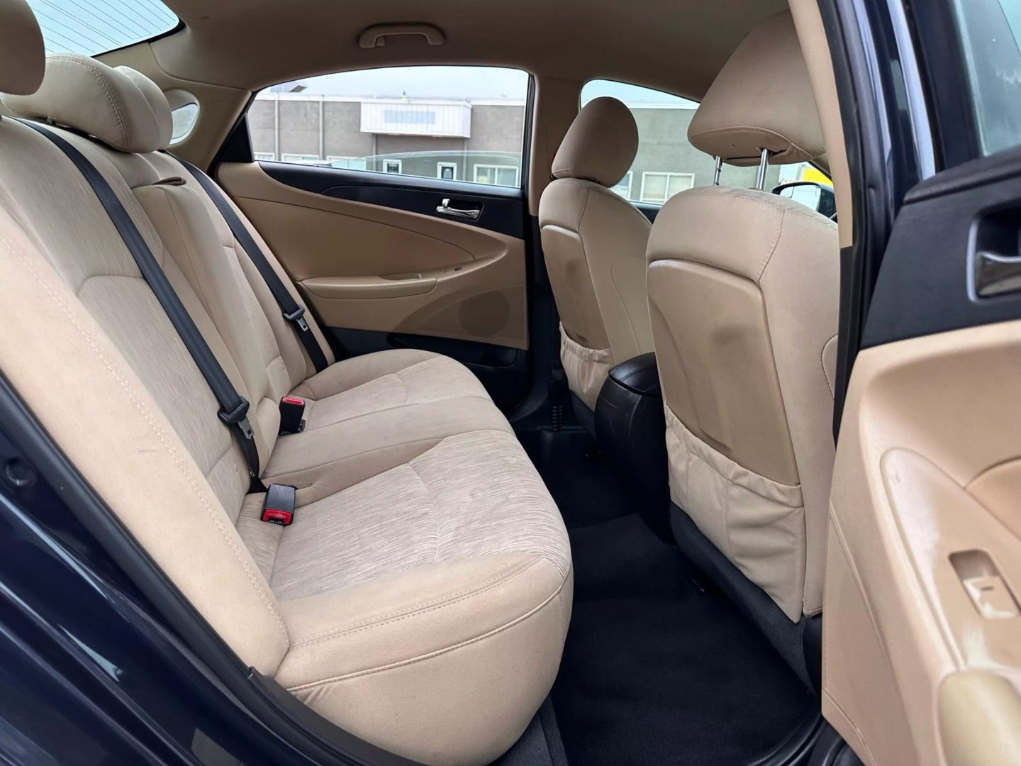 2014 Hyundai Sonata - Image 24